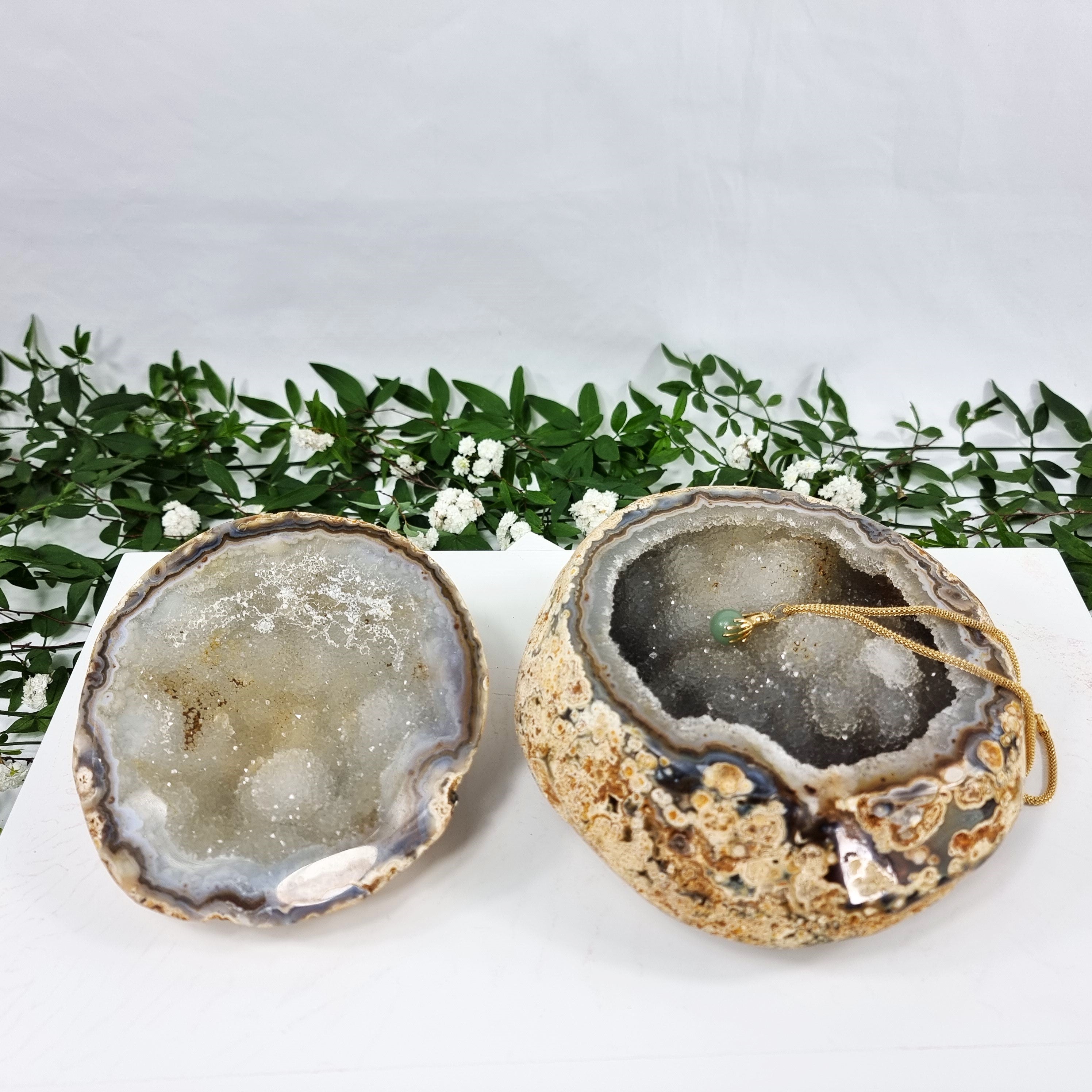 Quality Agate Geode "Jewelry Box", 8.44 lbs & 4.72" Tall #by Brcrystals