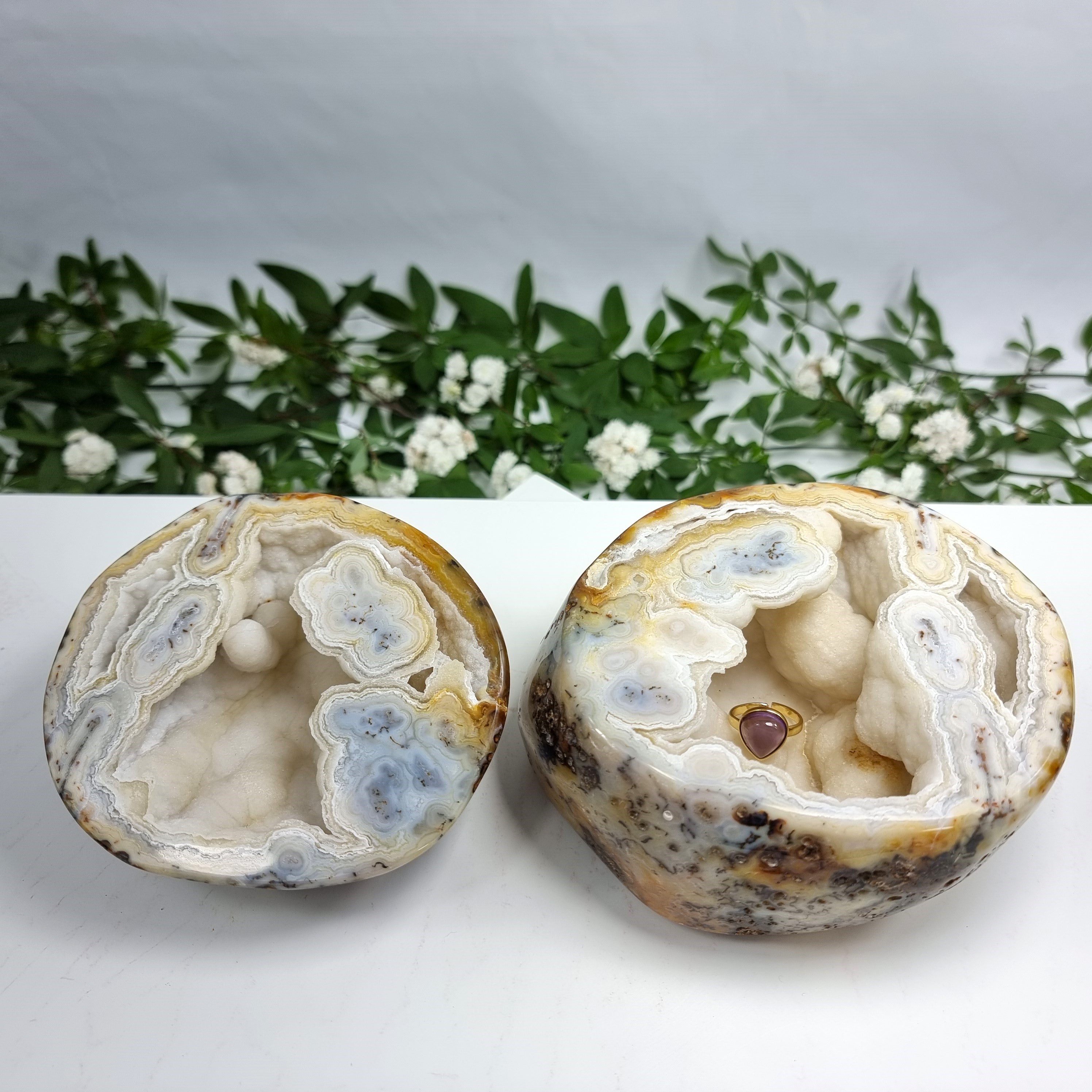 Quality Agate Geode "Jewelry Box", 3.20 lbs & 3.94" Tall #by Brcrystals