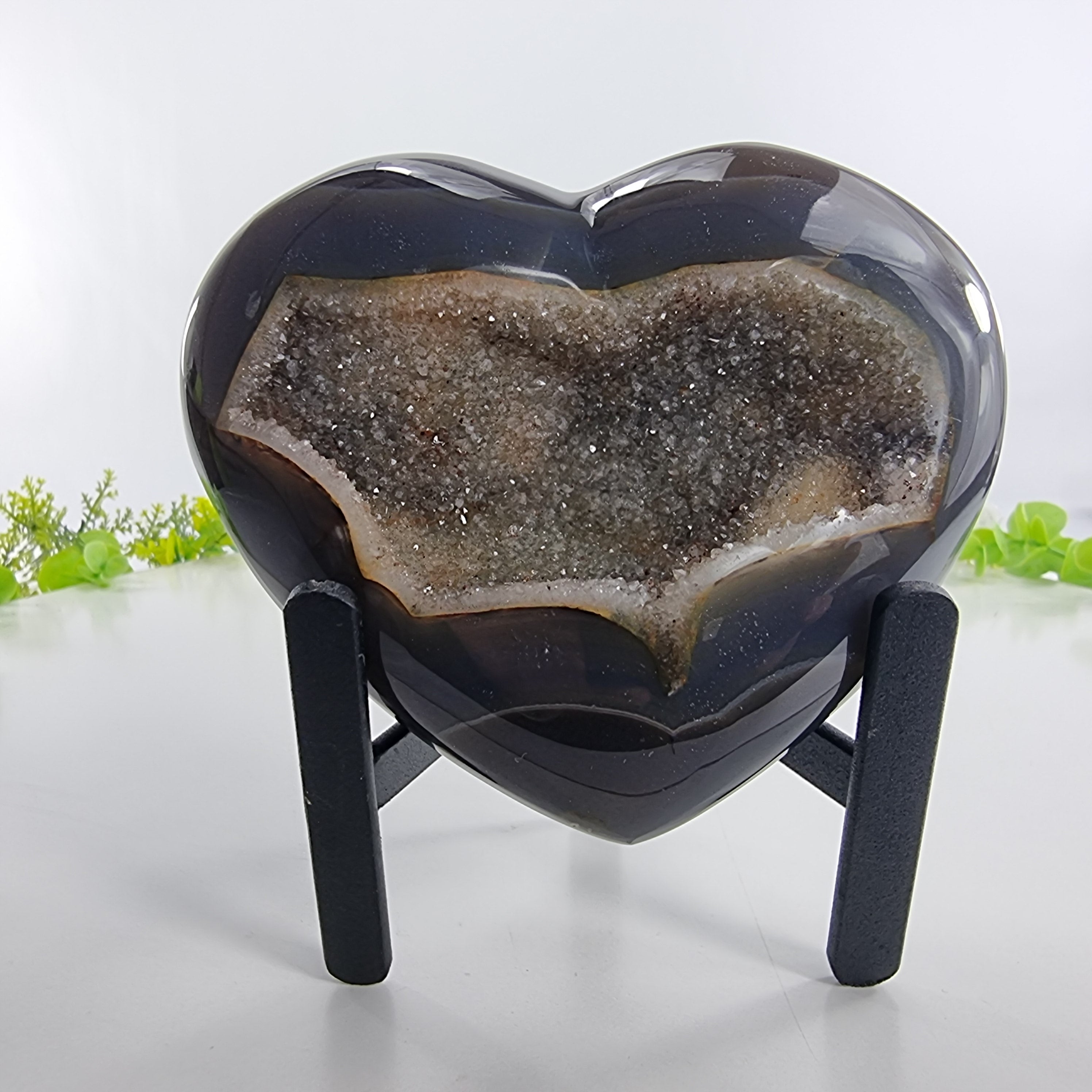 Agate Heart Geode, Extra Quality, metal stand, 1.39 lbs & 4.51" Tall #by Brcrystals