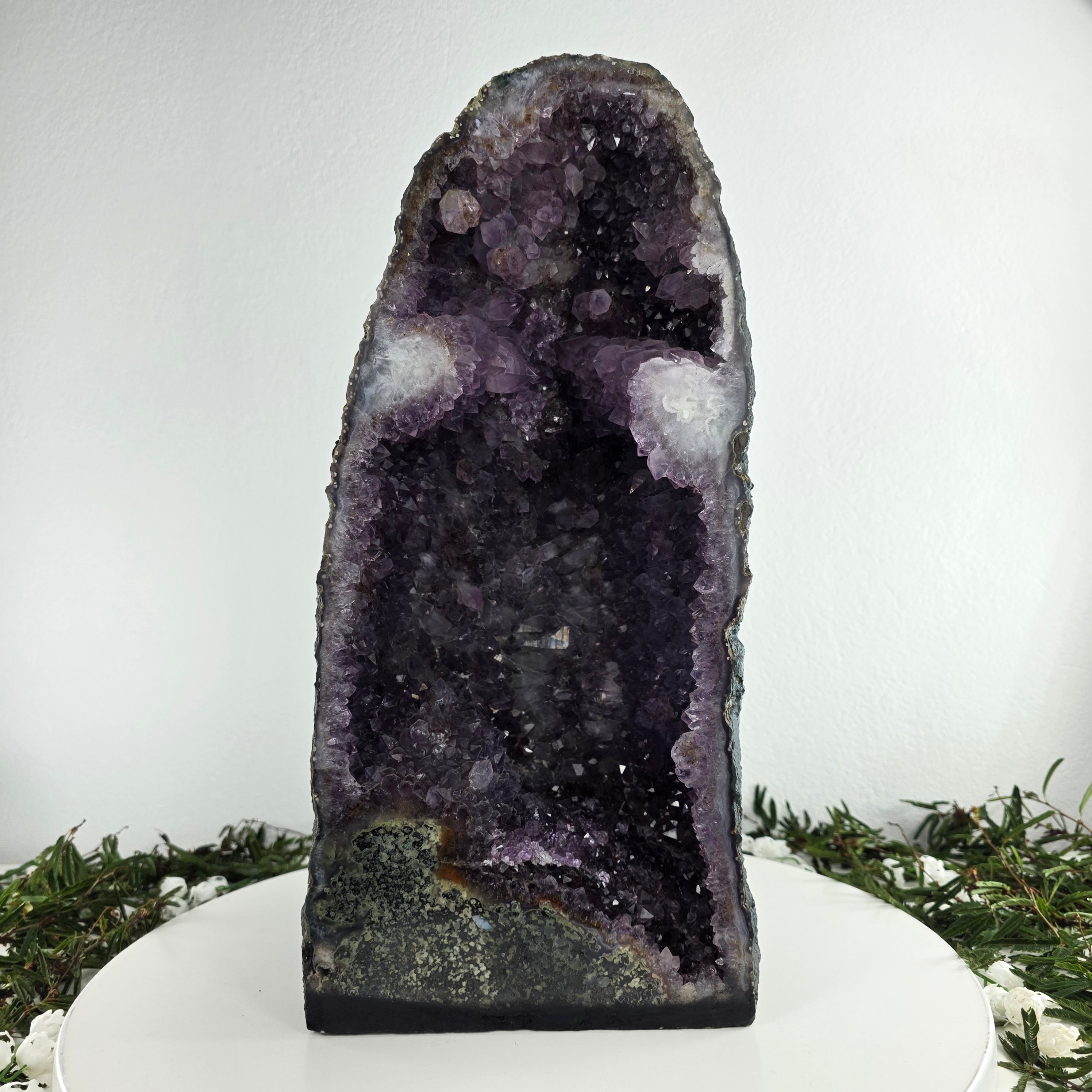 Capilla de Amatista en Bruto Drusa - Geoda de Amatista 10,70 Kgs, Energía, Belleza y Sofisticación