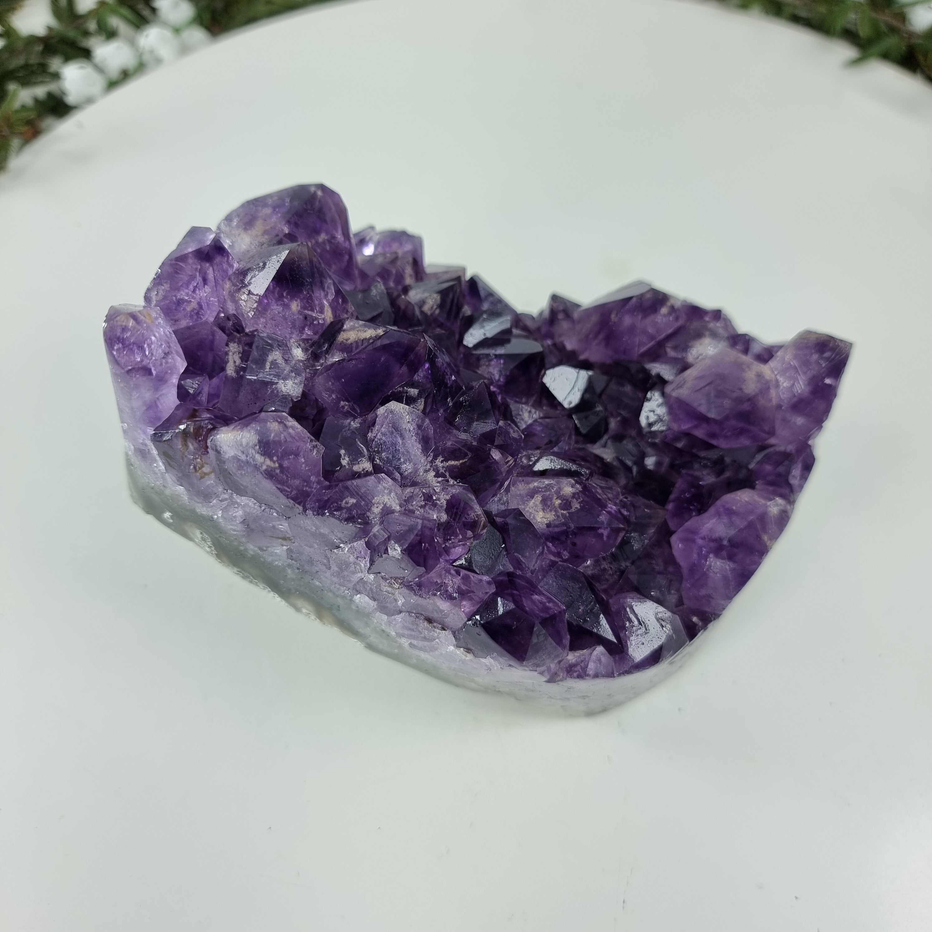 Druzy Amethyst with Special Crystals weighing 1.384 Kgs, Energy, Beauty, and Sophistication
