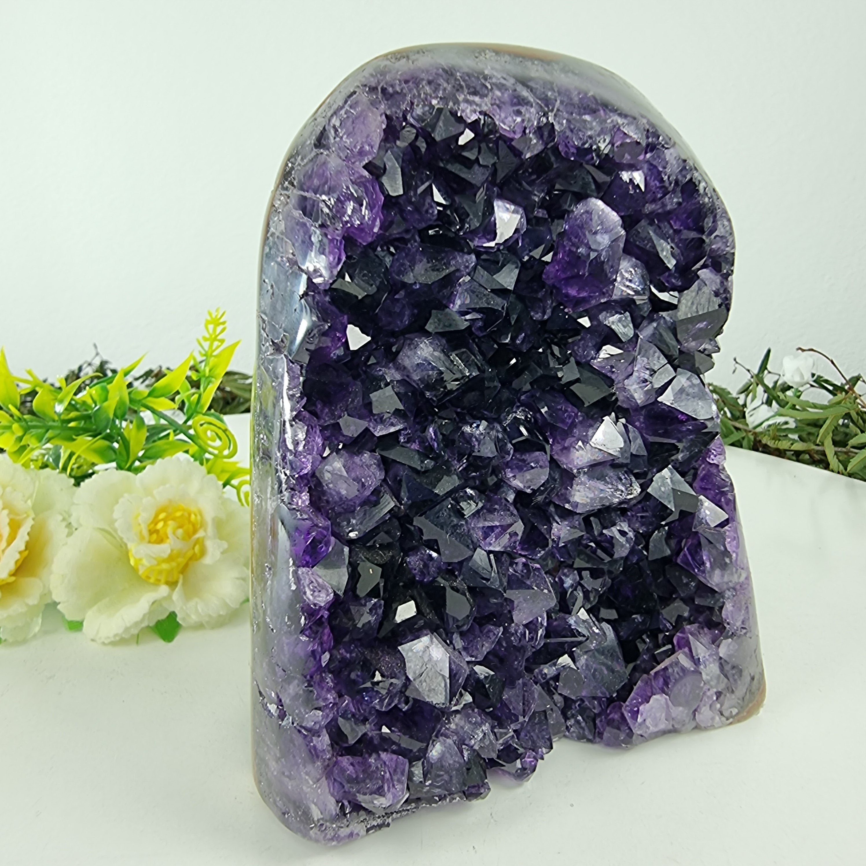 Amatista Drusa con Cristales Especiales, peso 1,72 kg, Energía, Belleza y Sofisticación
