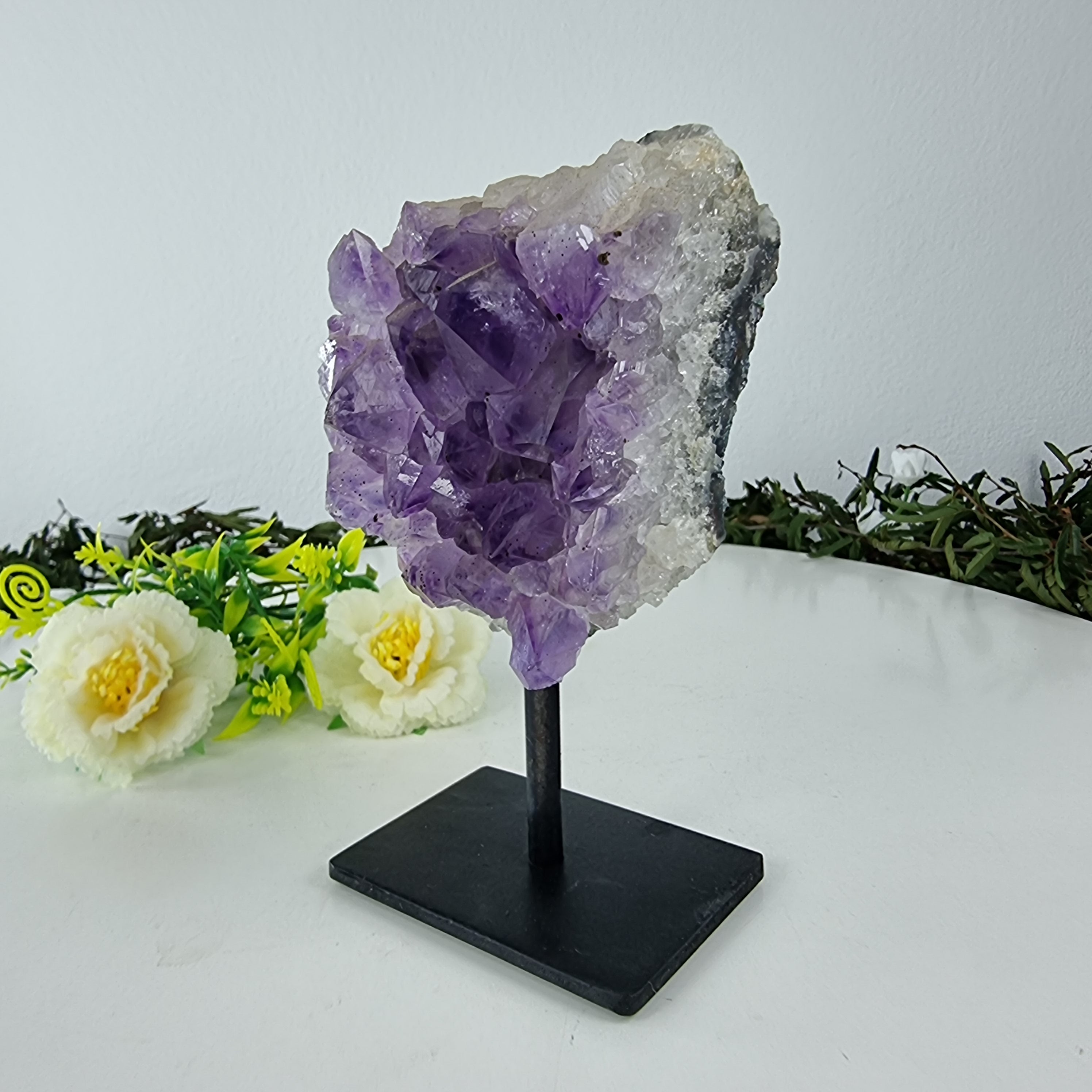 Small Amethyst Druze | Black Iron Base | 1 Unit, Size 15 cm | Energy, Beauty, and Sophistication