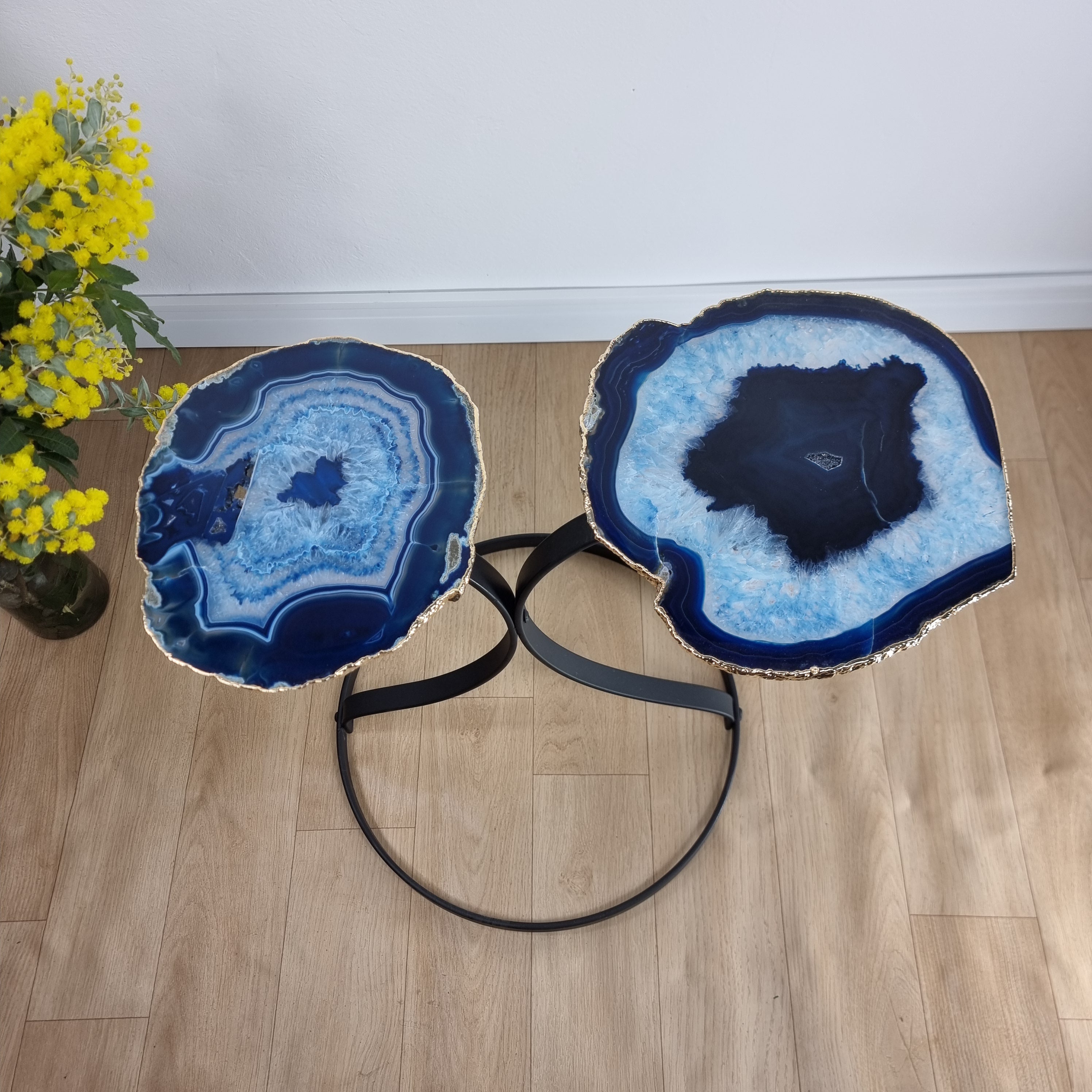 Mesa Lateral (PAR) de ÁGATAS con Baño | Base de Hierro Negra | Altura de 50 cm - Pieza Artesanal BR Crystals