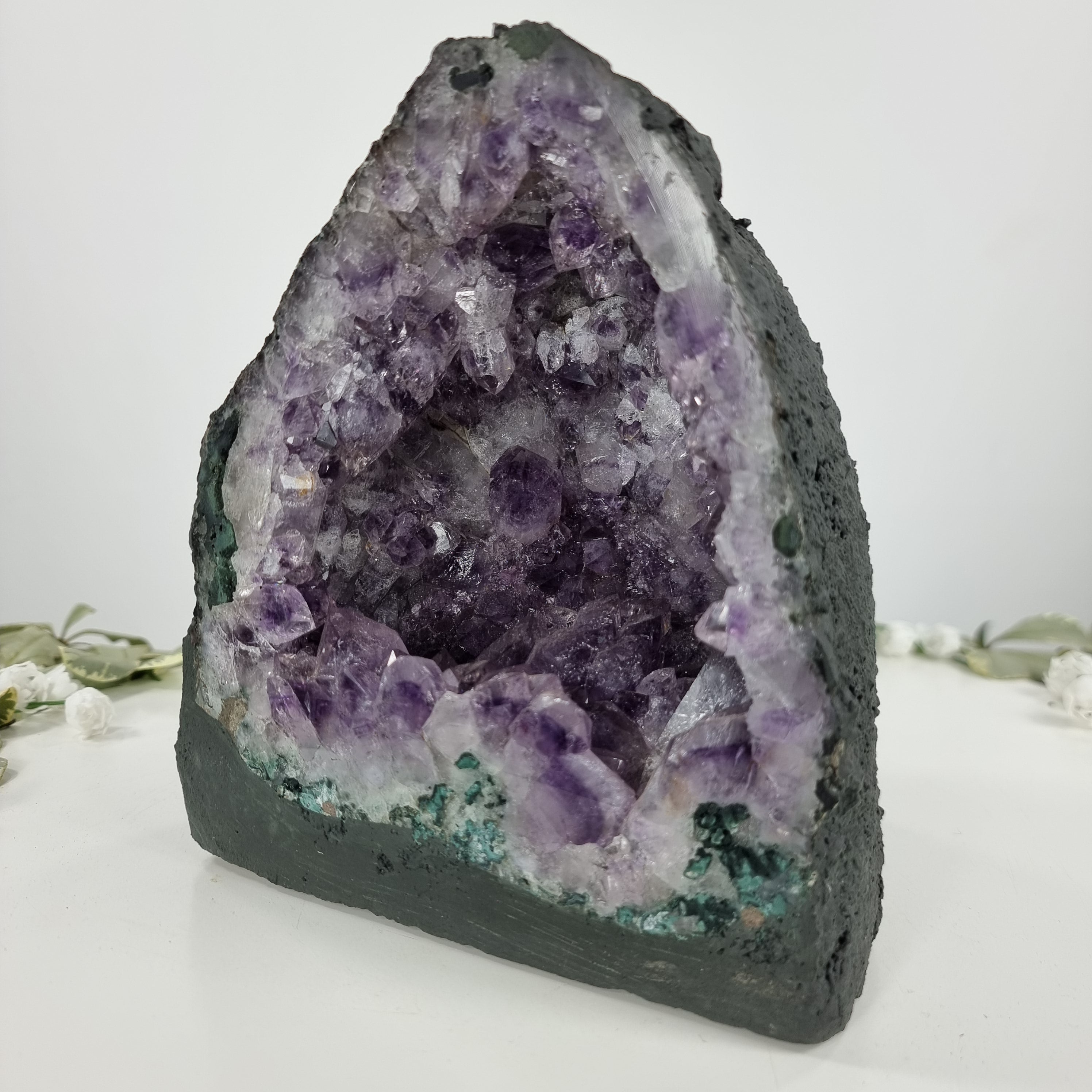 Capilla de Amatista en Bruto Drusa - Geoda de Amatista 3,25 Kgs, Energía, Belleza y Sofisticación