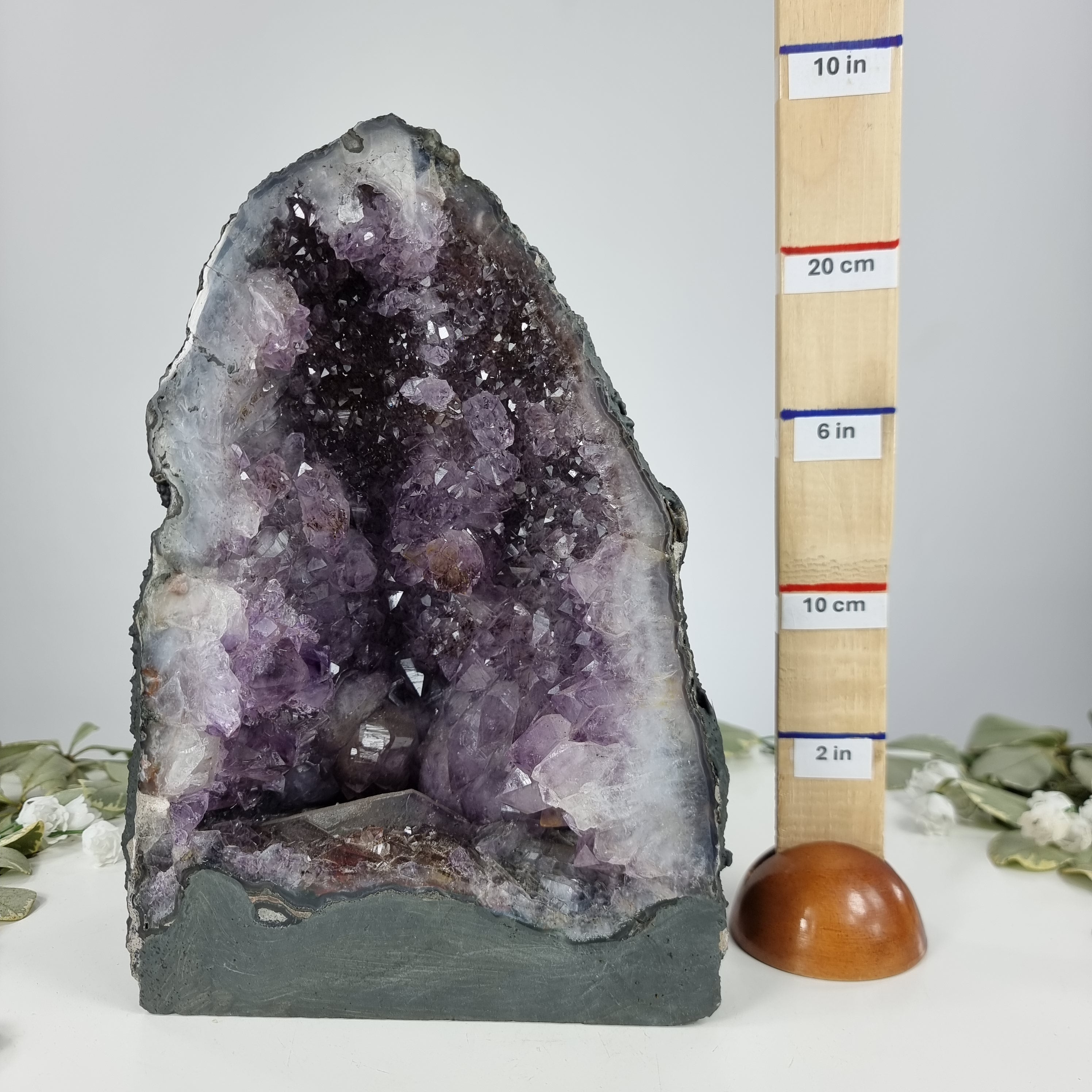 Capilla en Amatista Bruta Drusa - Geoda de Amatista 4,95 Kgs, Energía, Belleza y Sofisticación