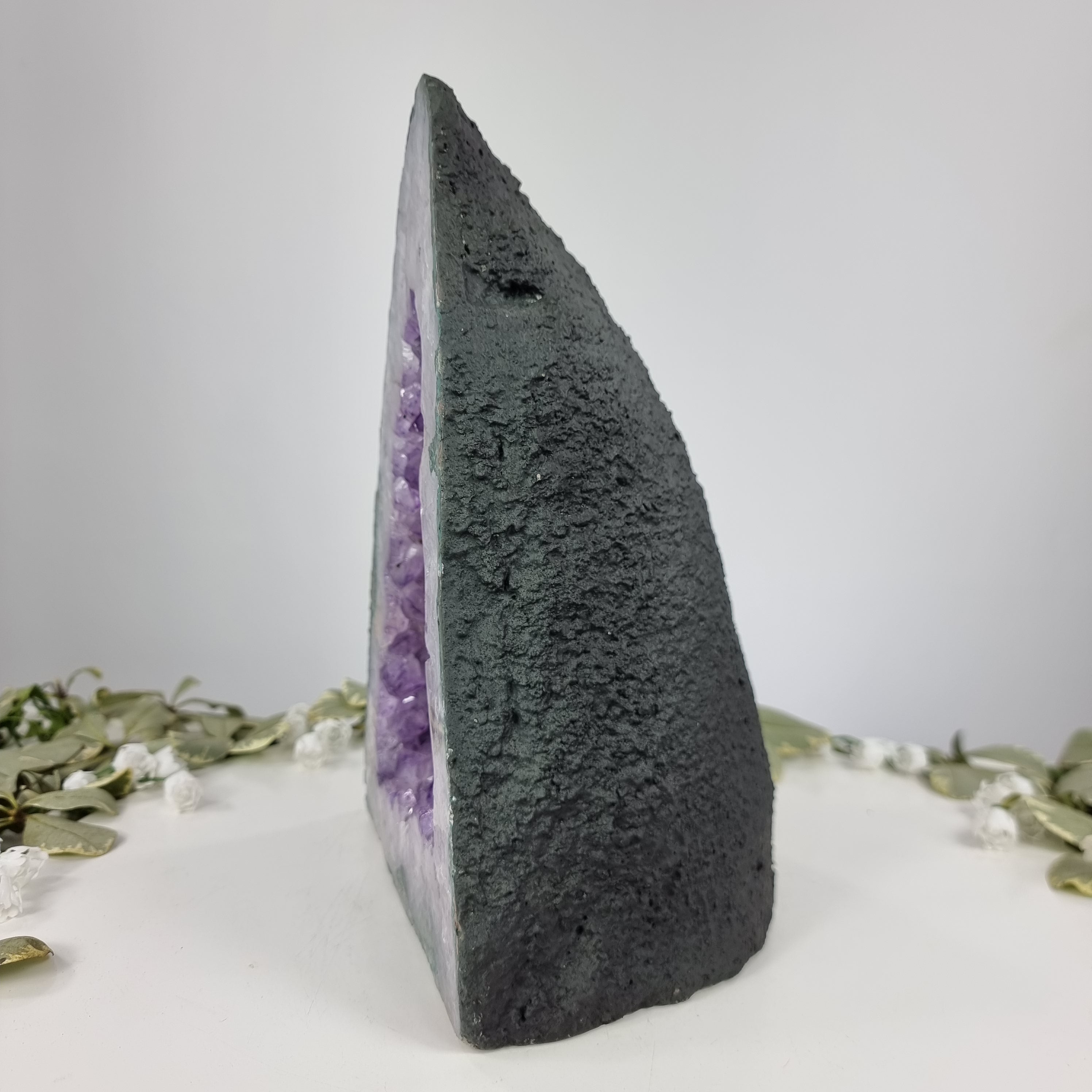 Capilla de Amatista Bruta Drusa - Geoda de Amatista 5,10 Kgs, Energía, Belleza y Sofisticación