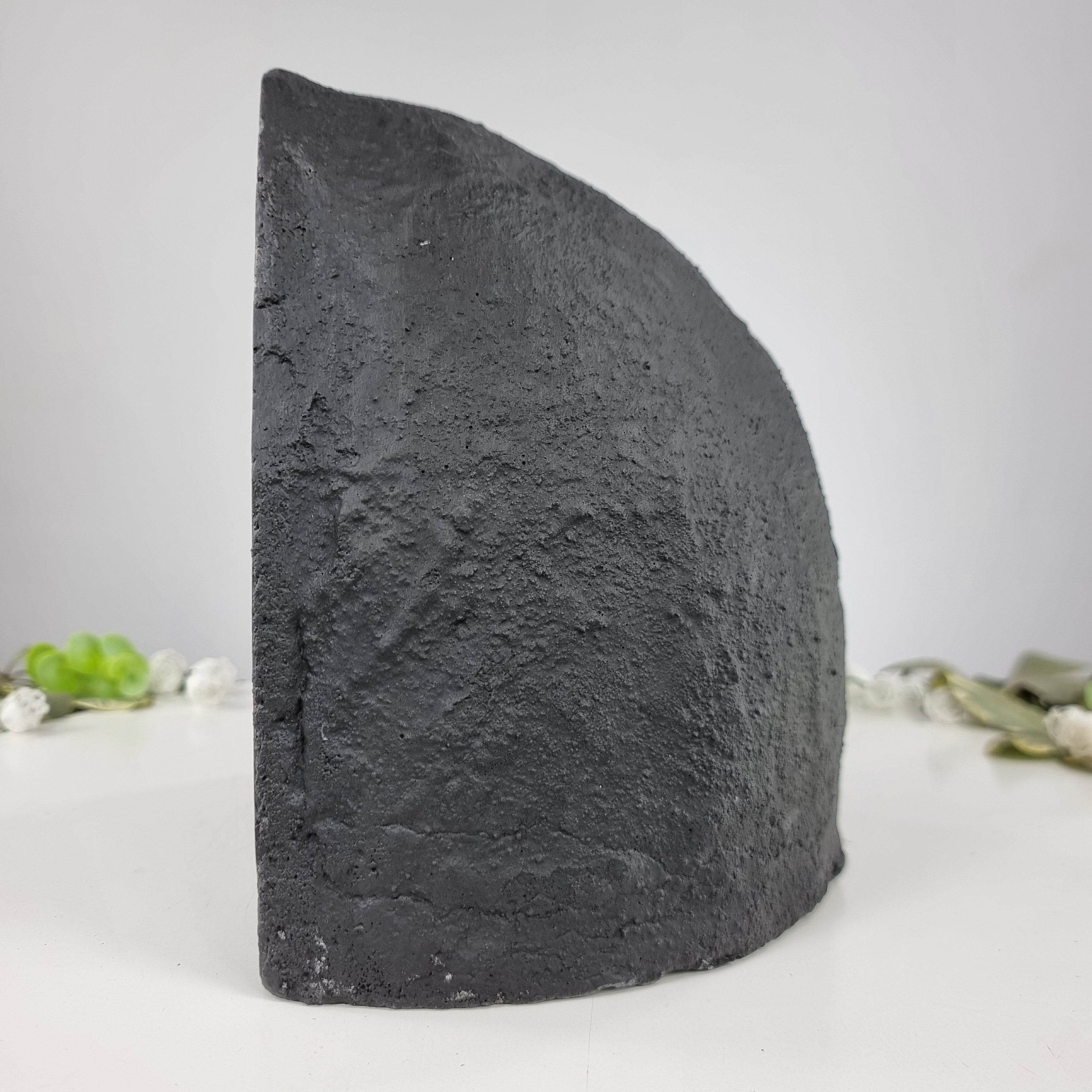 Capilla en Amatista Bruta Drusa - Geoda de Amatista 6,40 Kgs, Energía, Belleza y Sofisticación