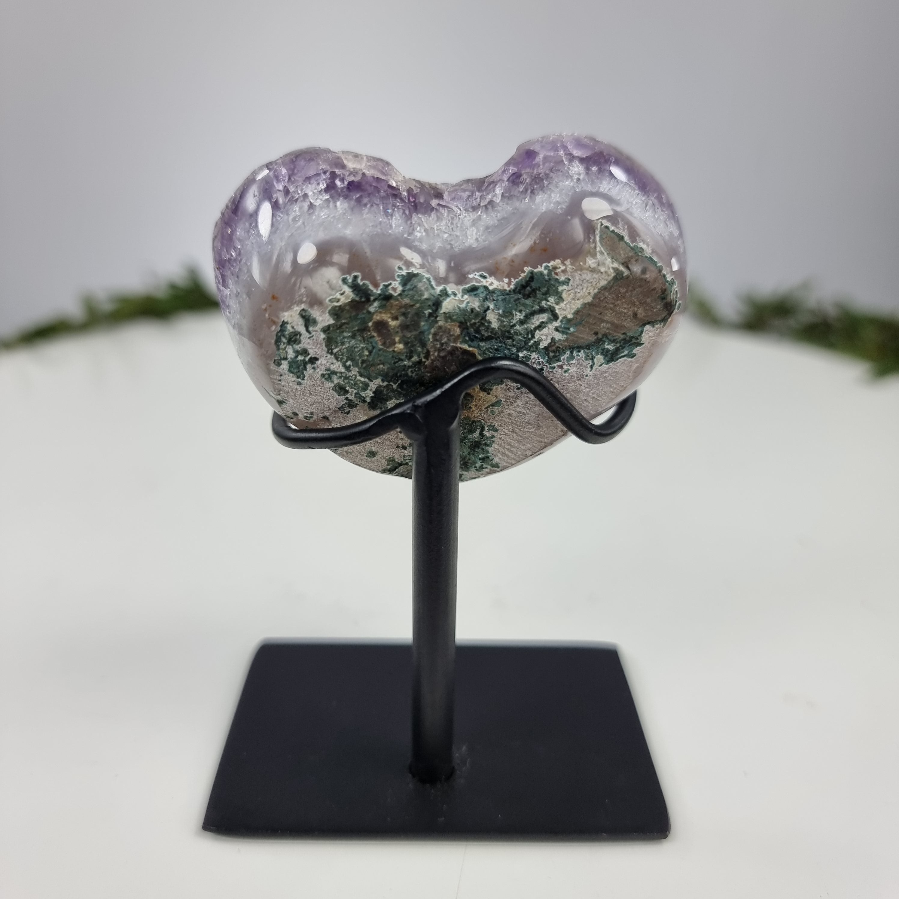 Special Amethyst Heart | Weight 0.200 Kgs, Height 10 cm | Energy, Beauty, and Sophistication