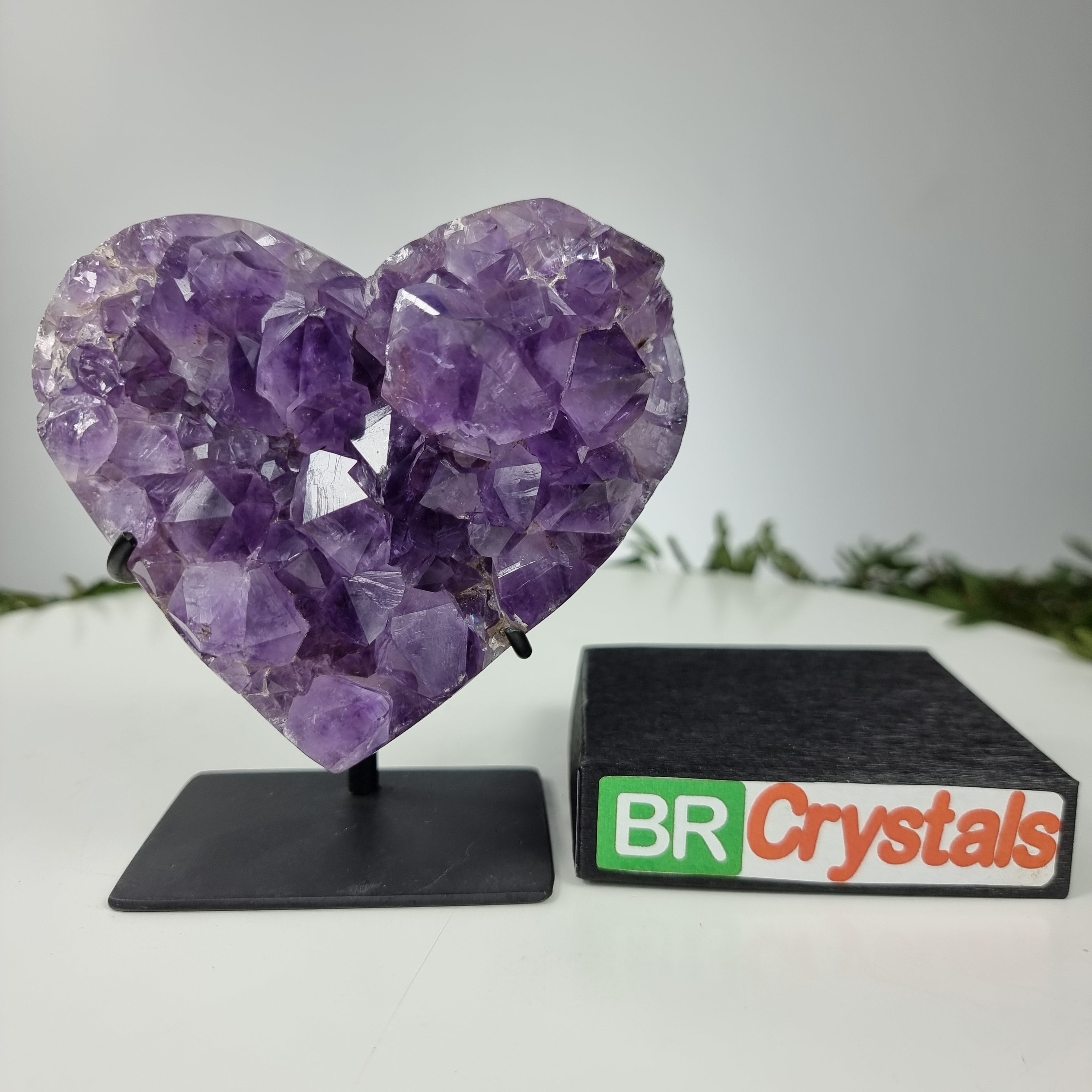 Corazón de Amatista Especial | Peso 0,760 kg, Altura 13 cm | Energía, Belleza y Sofisticación