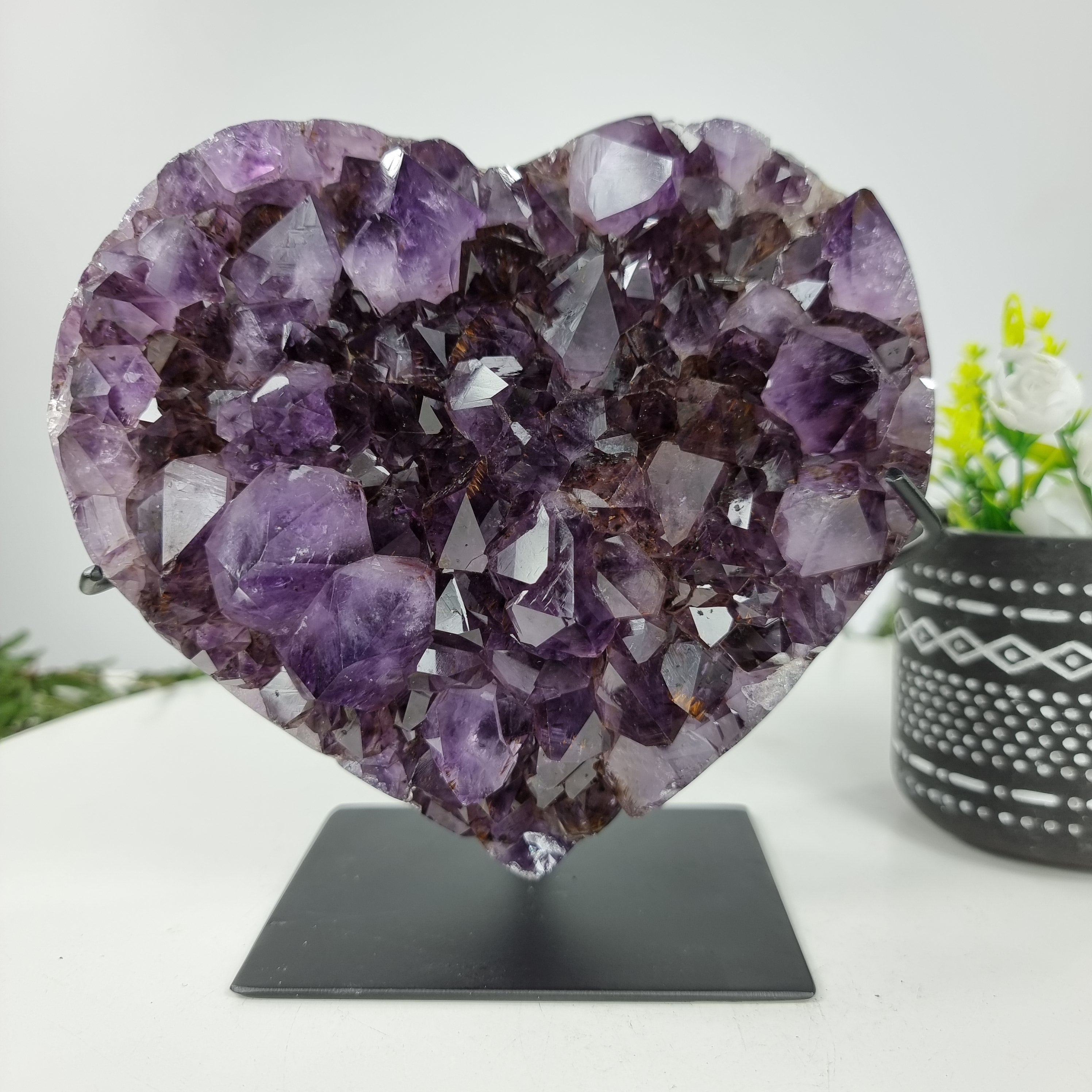 Corazón de Amatista Especial | Peso 1,95 Kgs, Altura 18 cm | Energía, Belleza y Sofisticación