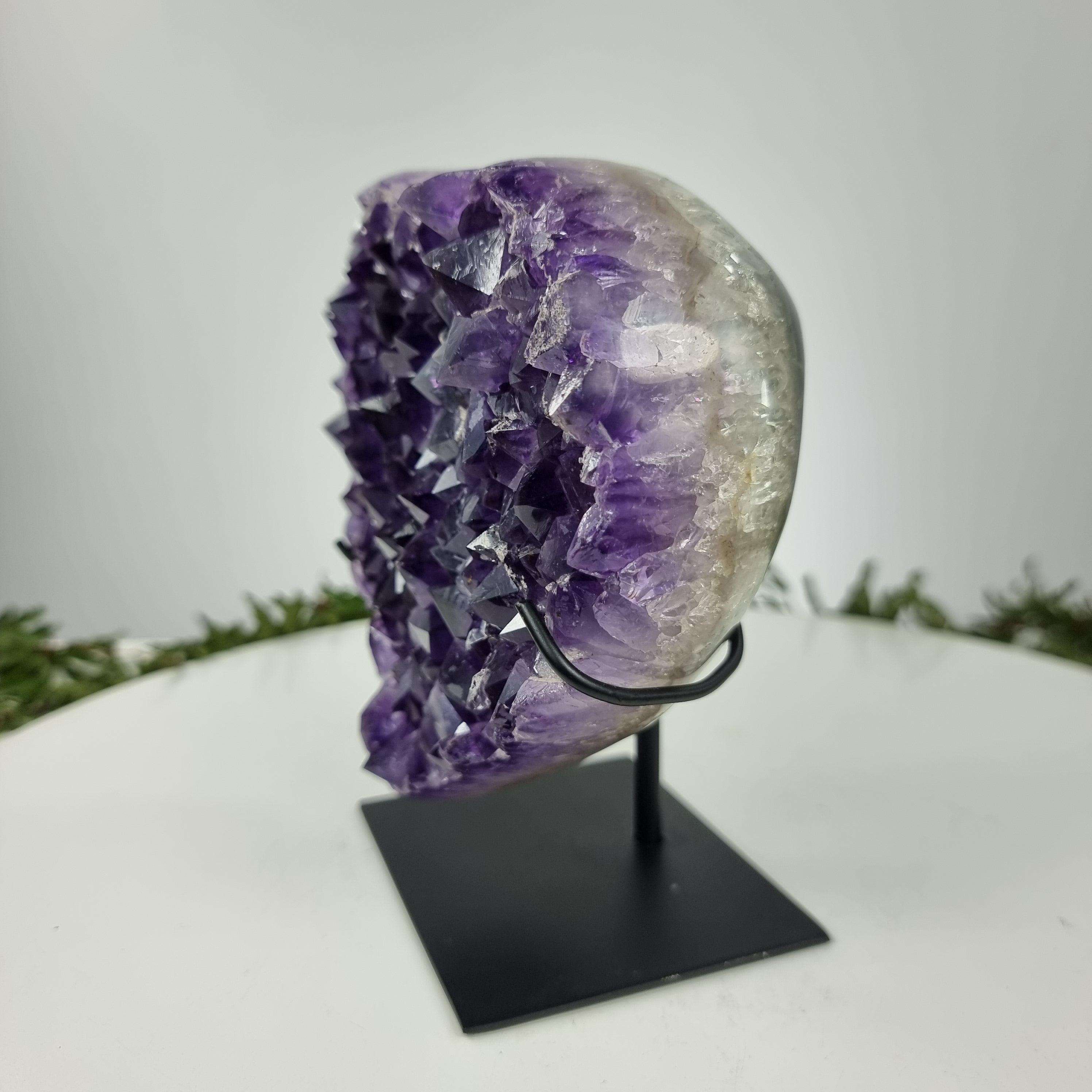 Corazón de Amatista Especial | Peso 2,05 Kgs, Altura 17 cm | Energía, Belleza y Sofisticación