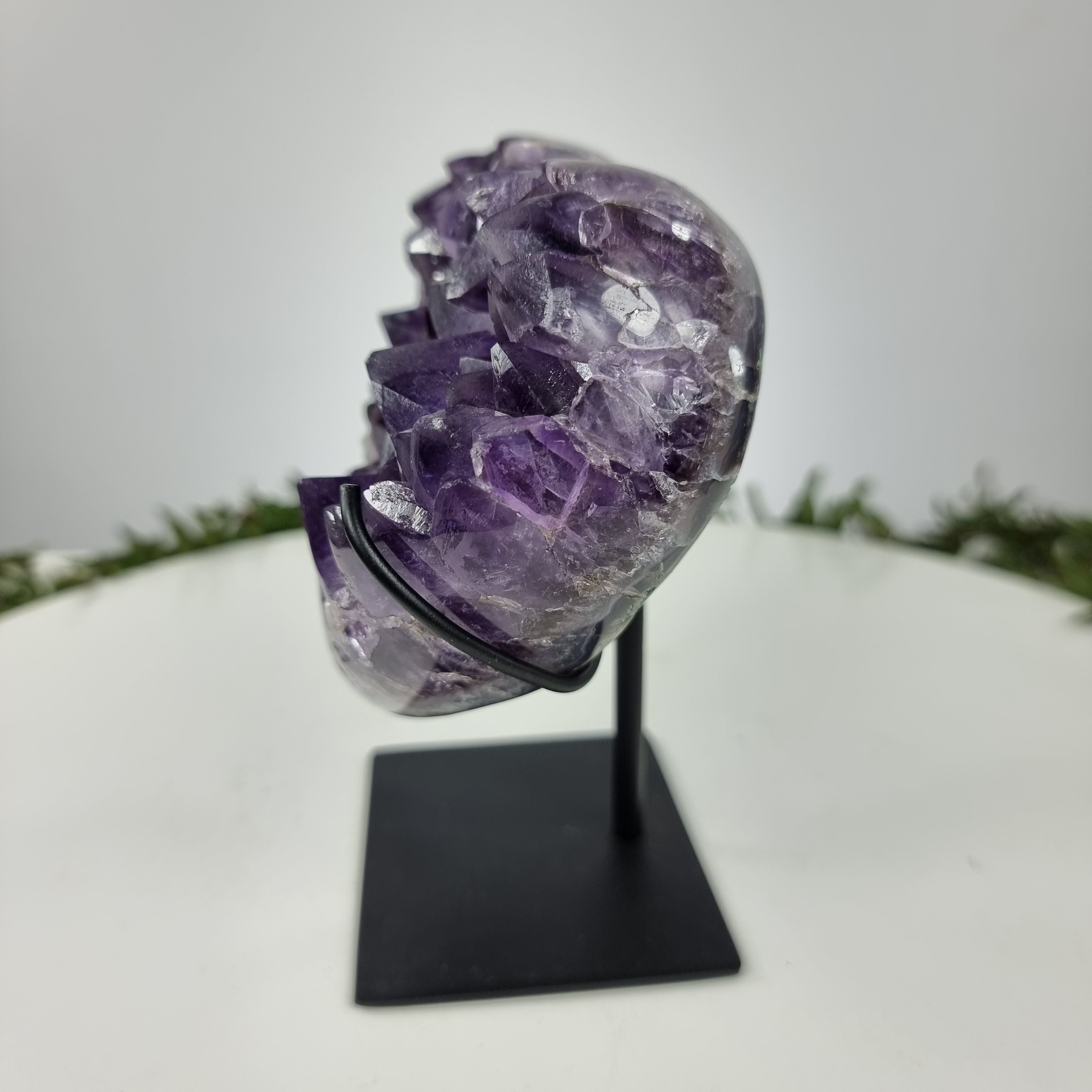 Special Amethyst Heart | Weight 1.15 Kgs, Height 16 cm | Energy, Beauty and Sophistication