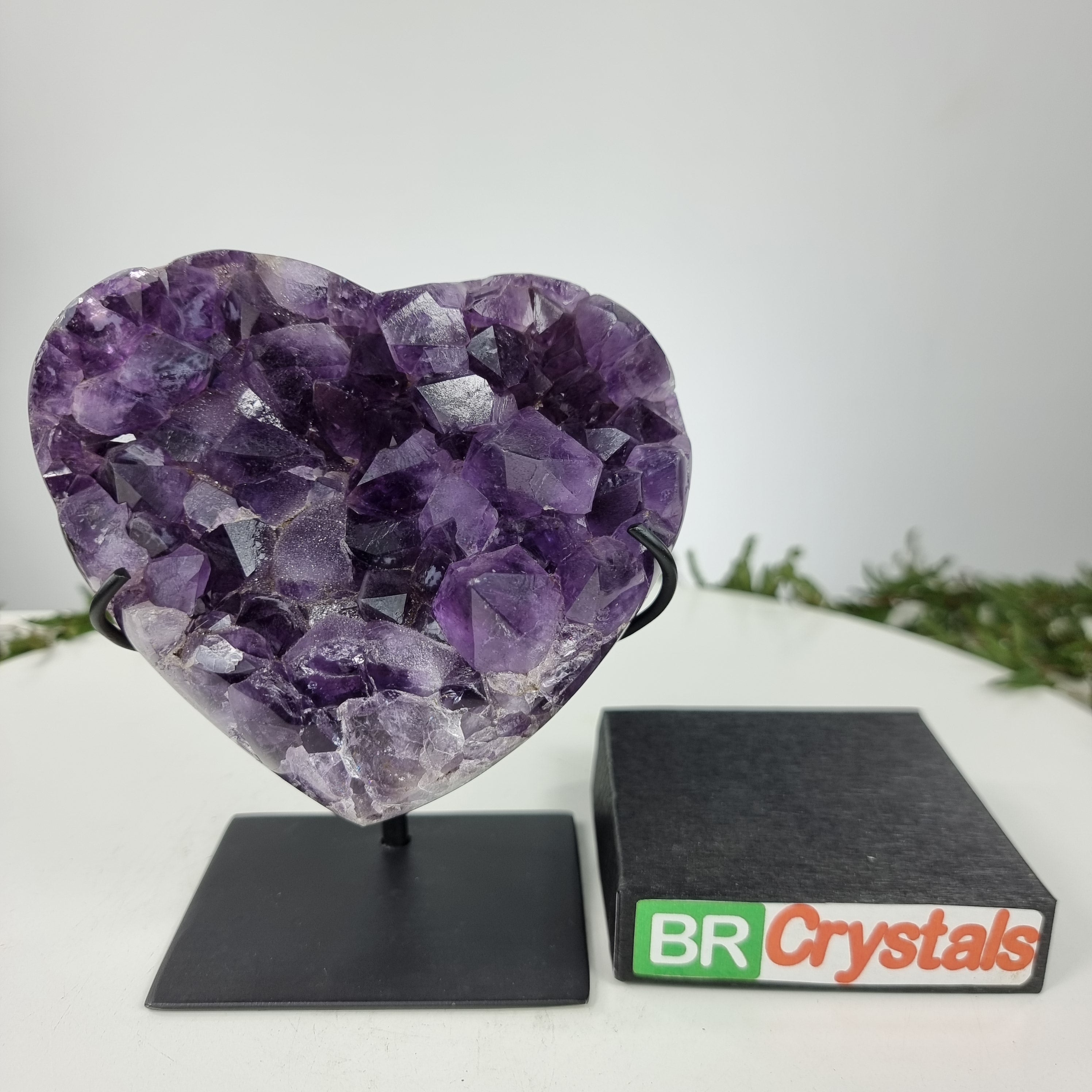 Special Amethyst Heart | Weight 1.15 Kgs, Height 16 cm | Energy, Beauty and Sophistication