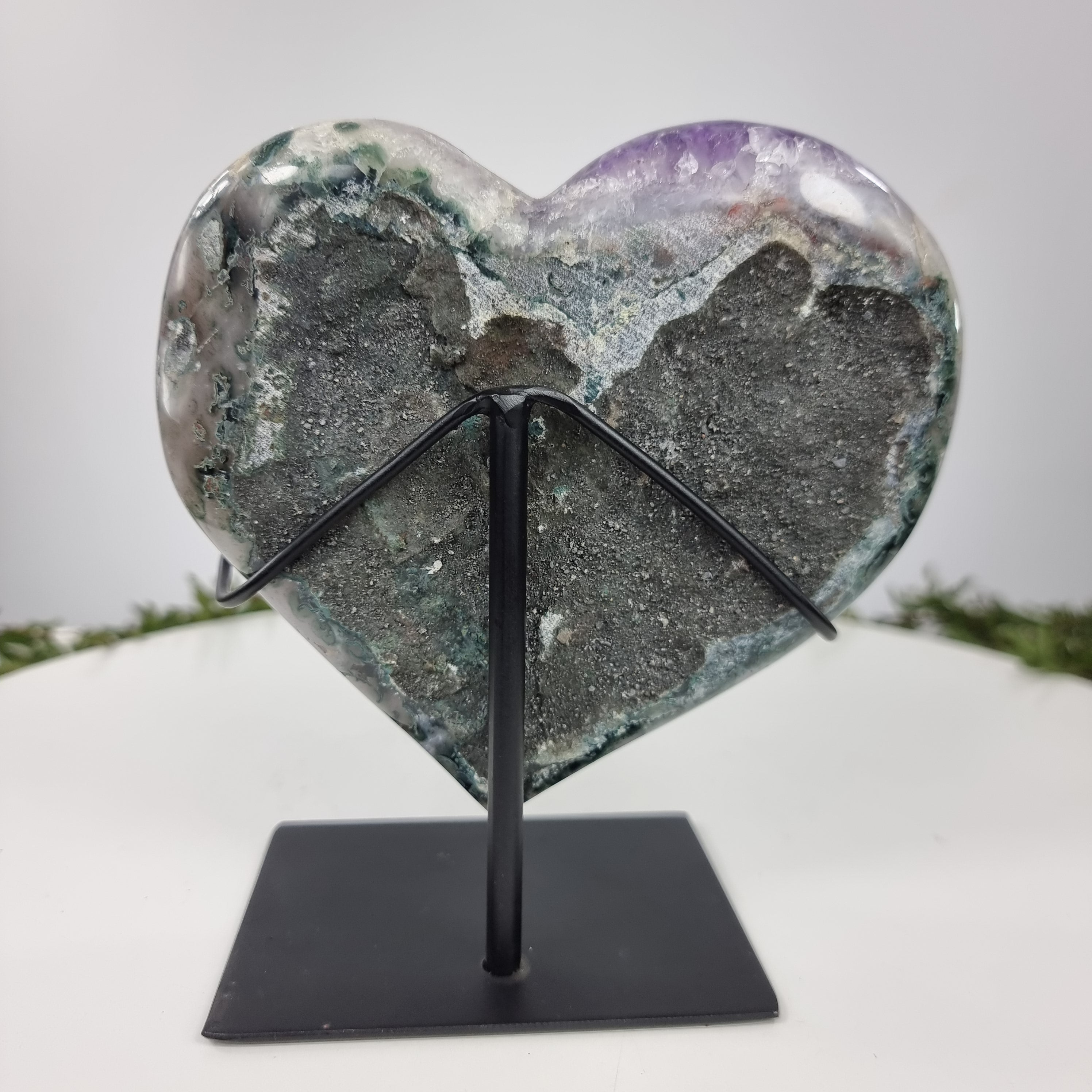 Corazón de Amatista Especial | Peso 1,40 Kgs, Altura 17 cm | Energía, Belleza y Sofisticación