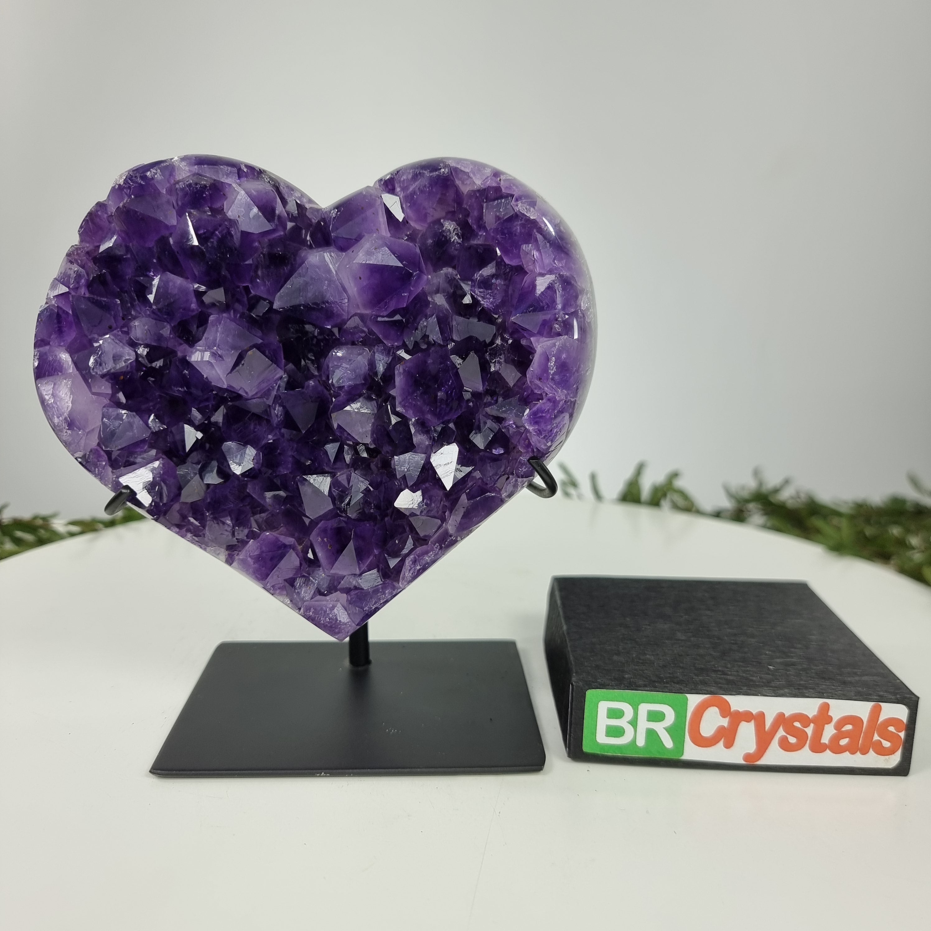 Corazón de Amatista Especial | Peso 1,40 Kgs, Altura 17 cm | Energía, Belleza y Sofisticación