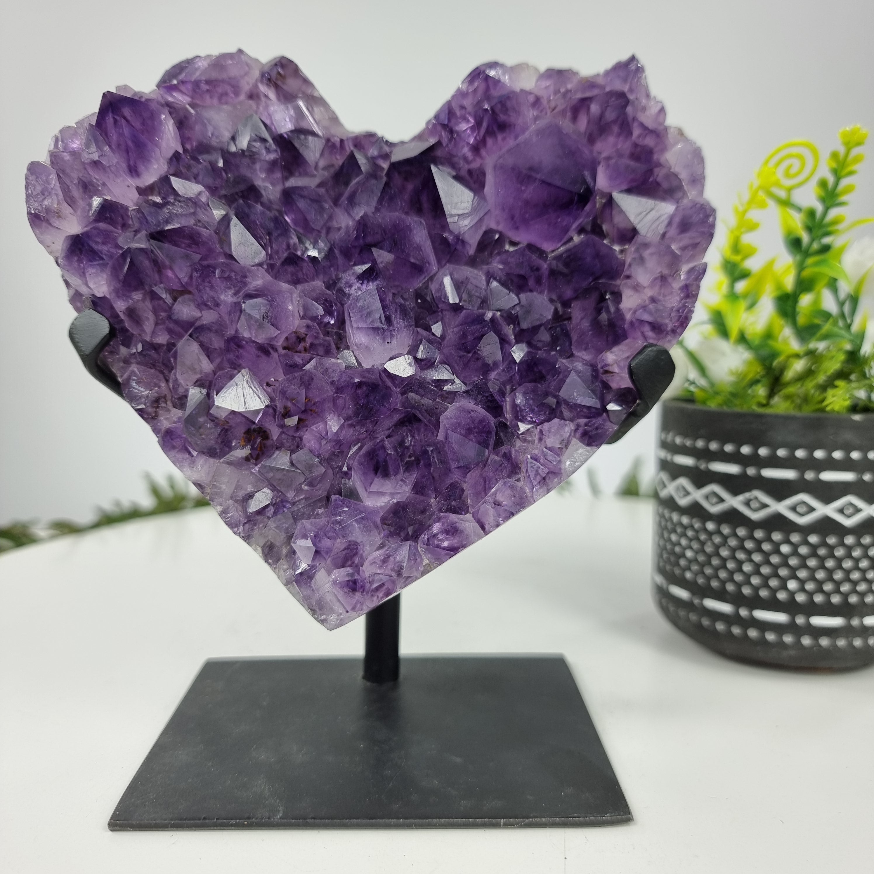 Corazón de Amatista Especial | Peso 1,30 Kg, Altura 19 cm | Energía, Belleza y Sofisticación