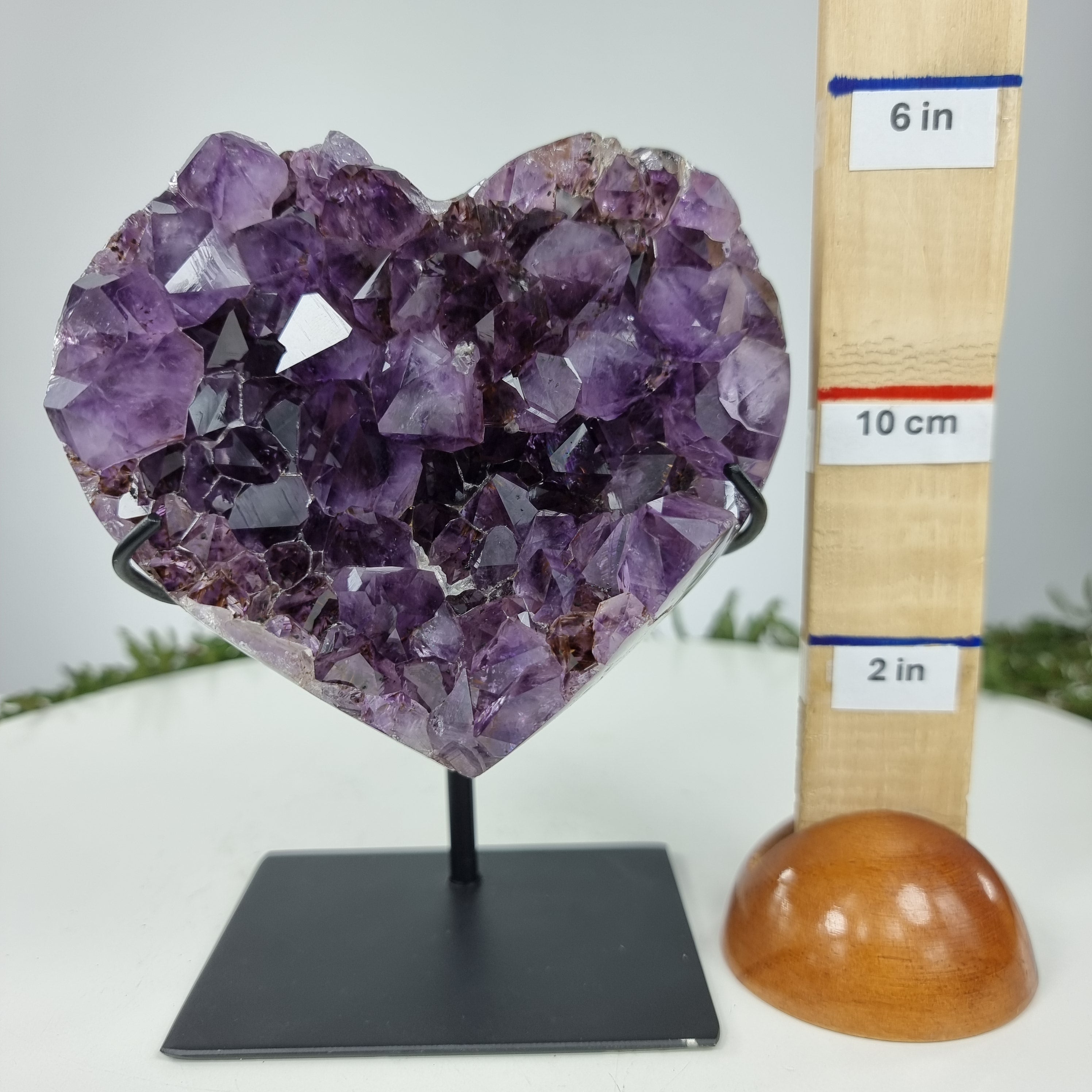 Corazón de Amatista Especial | Peso 1,35 Kgs, Altura 18 cm | Energía, Belleza y Sofisticación