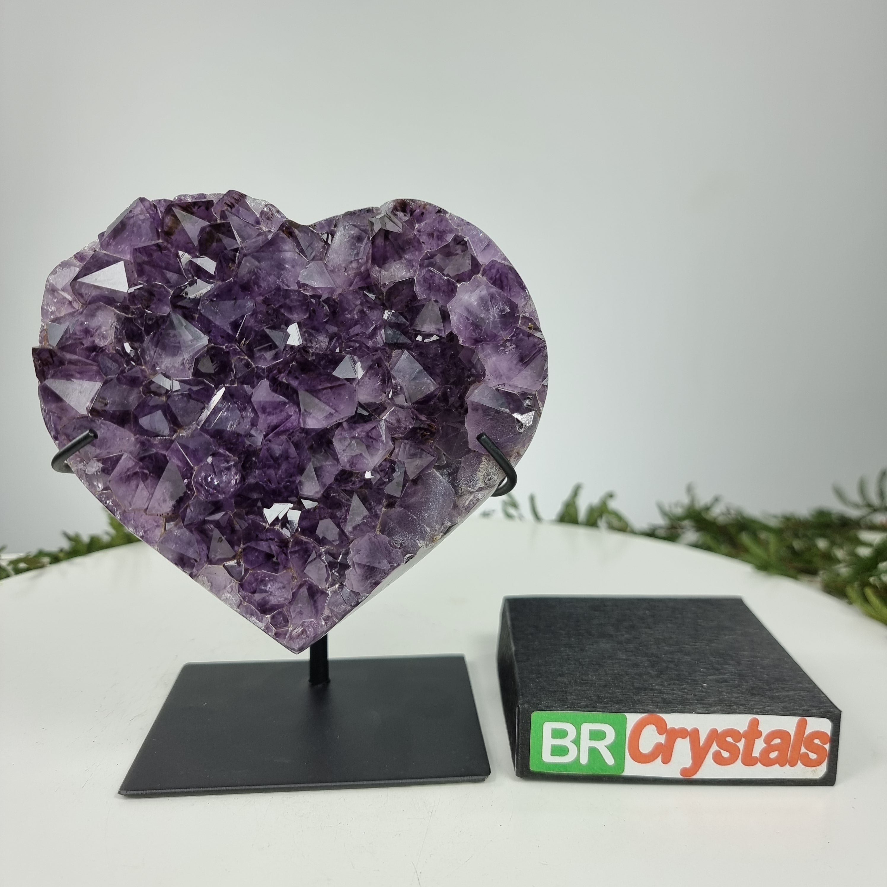 Corazón de Amatista Especial | Peso 1,55 Kgs, Altura 14 cm | Energía, Belleza y Sofisticación