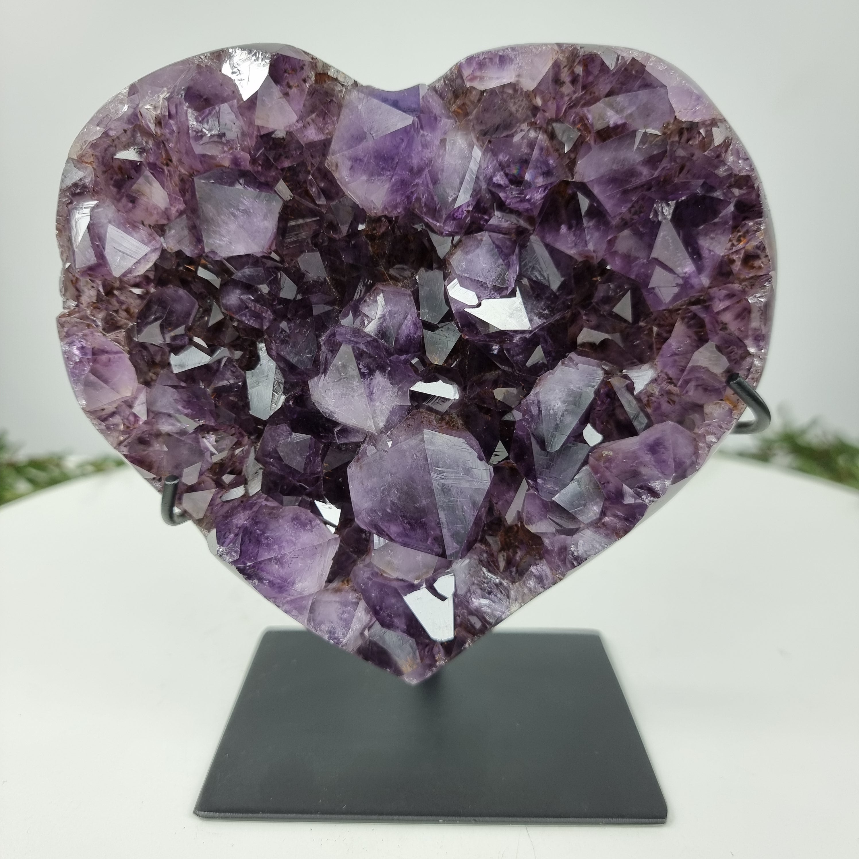 Corazón de Amatista Especial | Peso 1,75 Kgs, Altura 17 cm | Energía, Belleza y Sofisticación