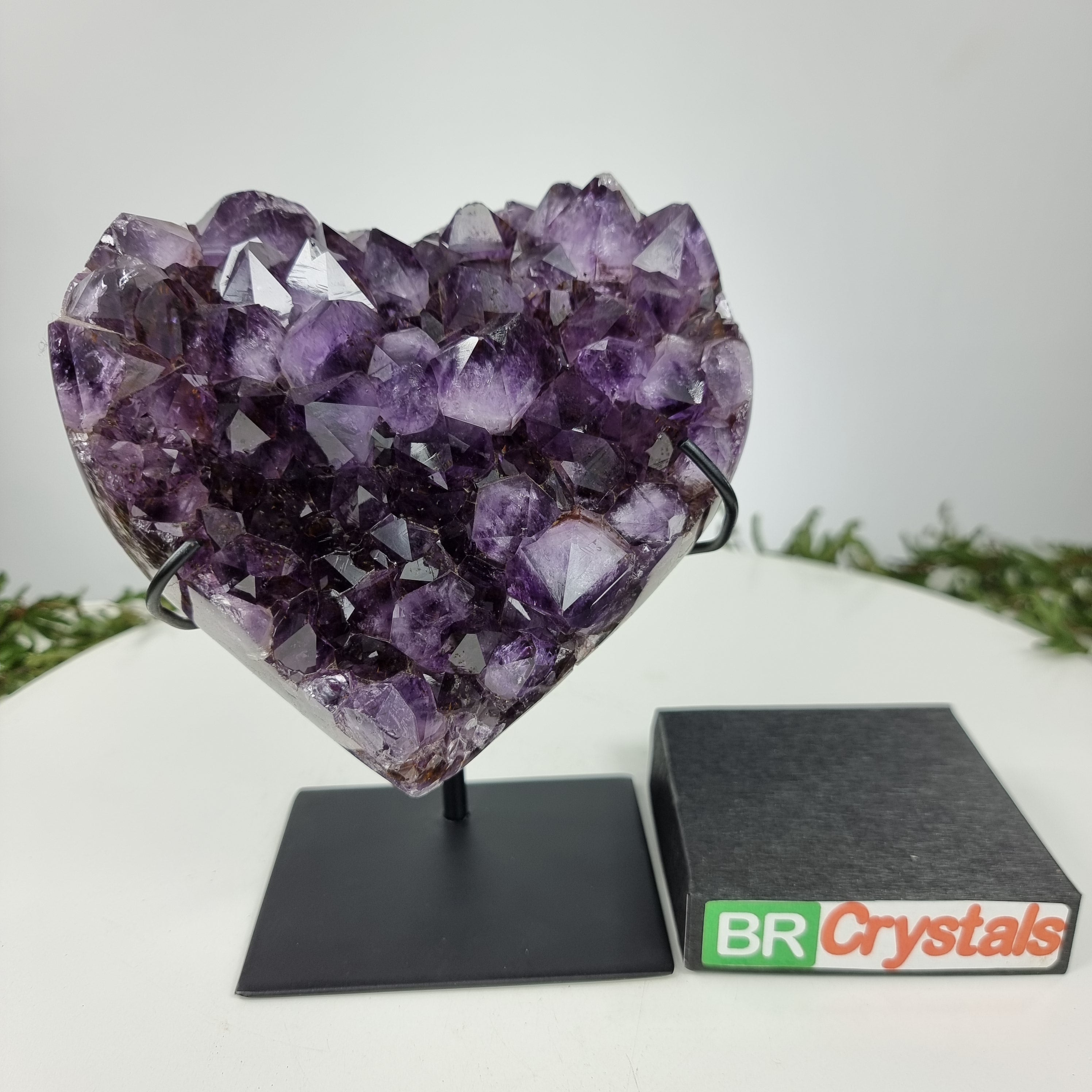 Corazón de Amatista Especial | Peso 1,88 Kgs, Altura 21 cm | Energía, Belleza y Sofisticación