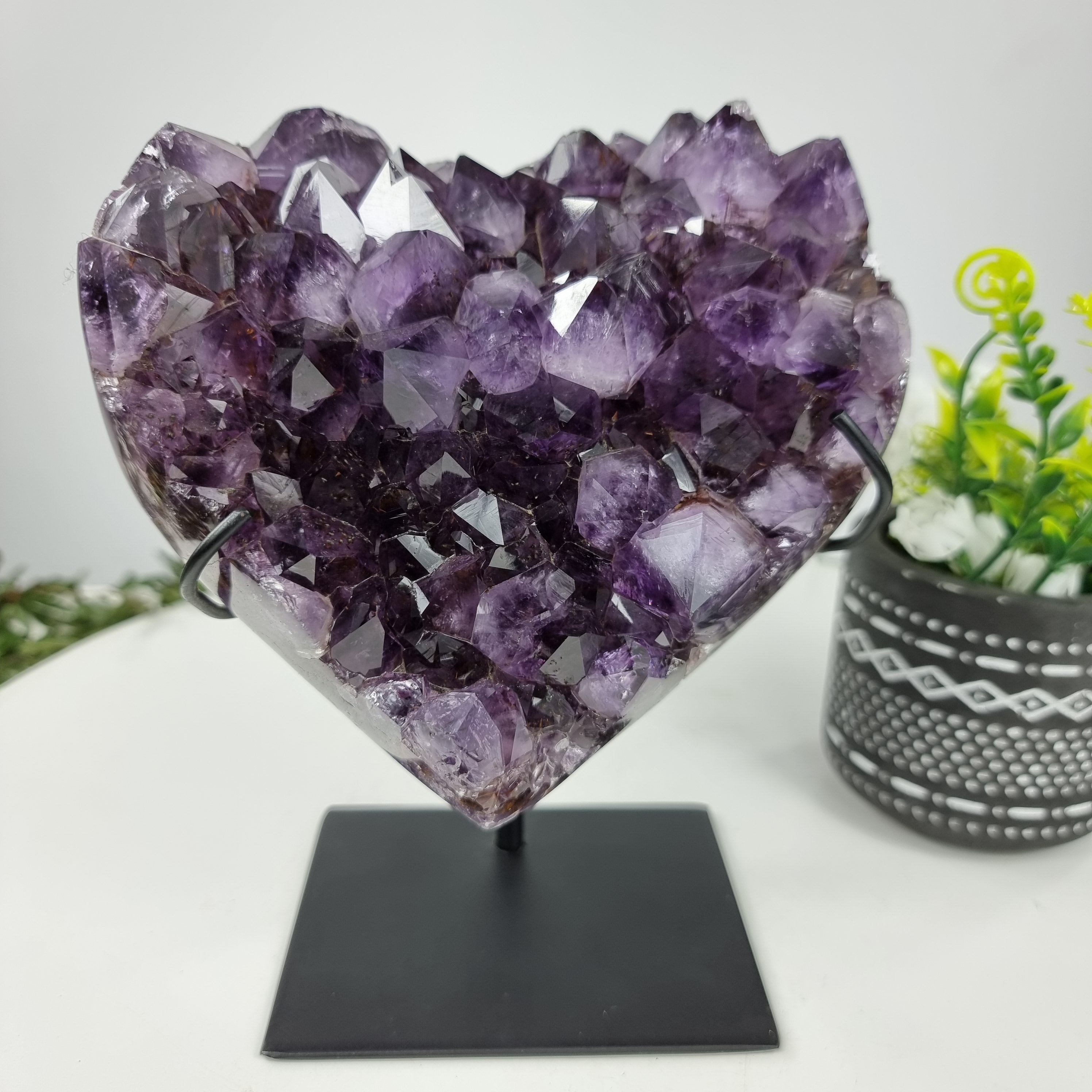 Corazón de Amatista Especial | Peso 1,88 Kgs, Altura 21 cm | Energía, Belleza y Sofisticación