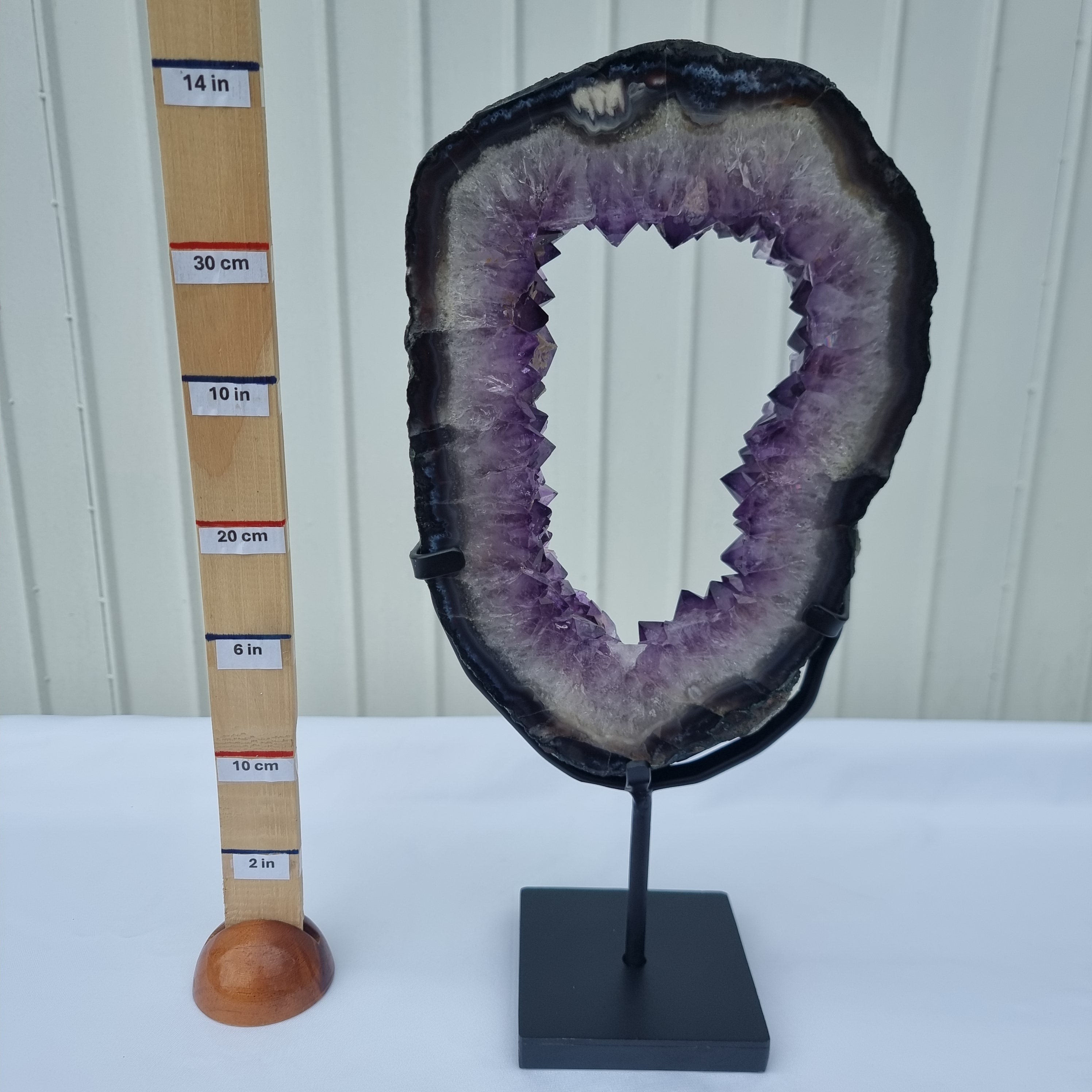 Aro de Amatista con Cristales Morados | Base de hierro Negra | Peso 3,25 kgs, Altura 39 cm | Energía, Belleza y Sofisticación