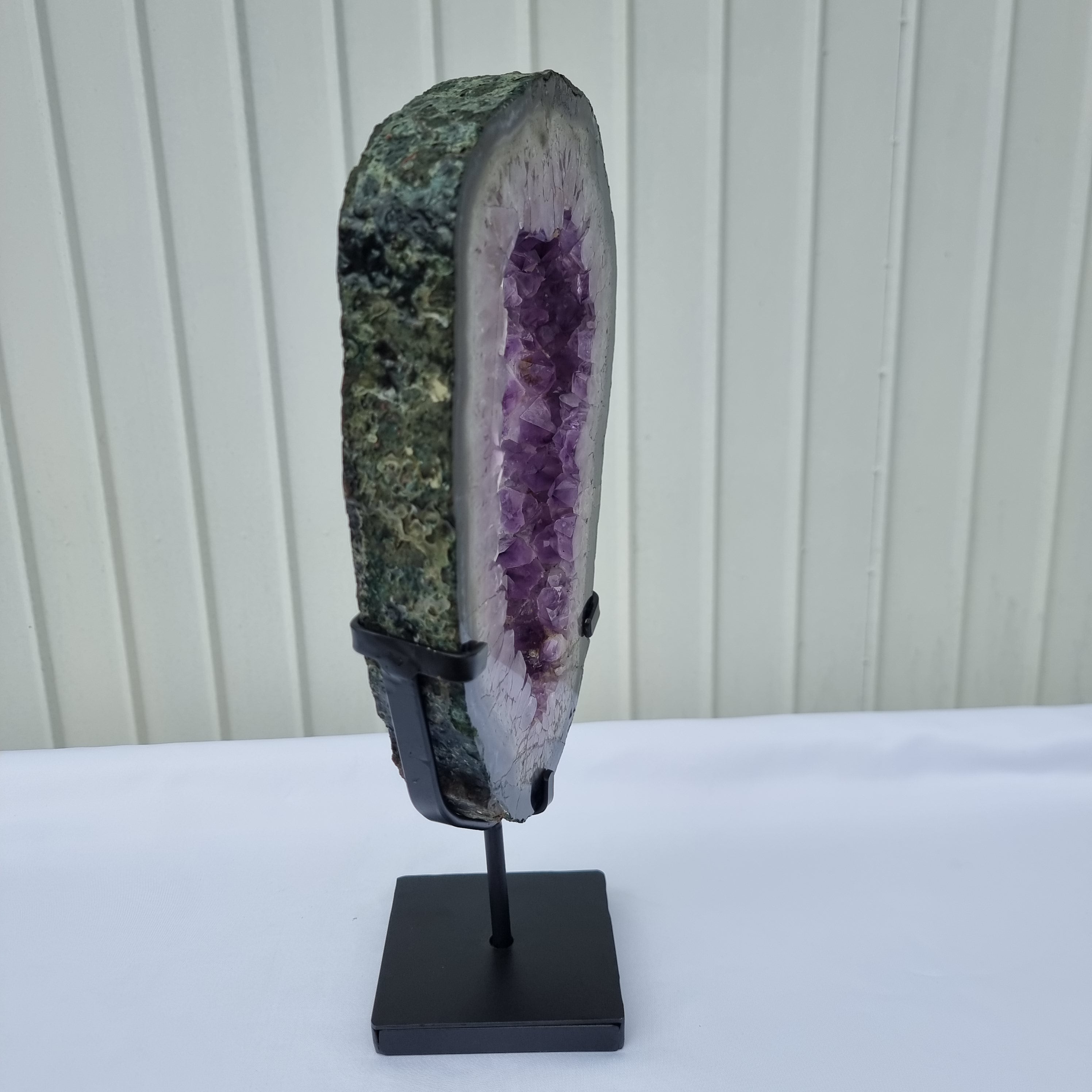 Aro de Amatista con Cristales Morados | Base de hierro Negra | Peso 3,00 kgs, Altura 35 cm | Energía, Belleza y Sofisticación
