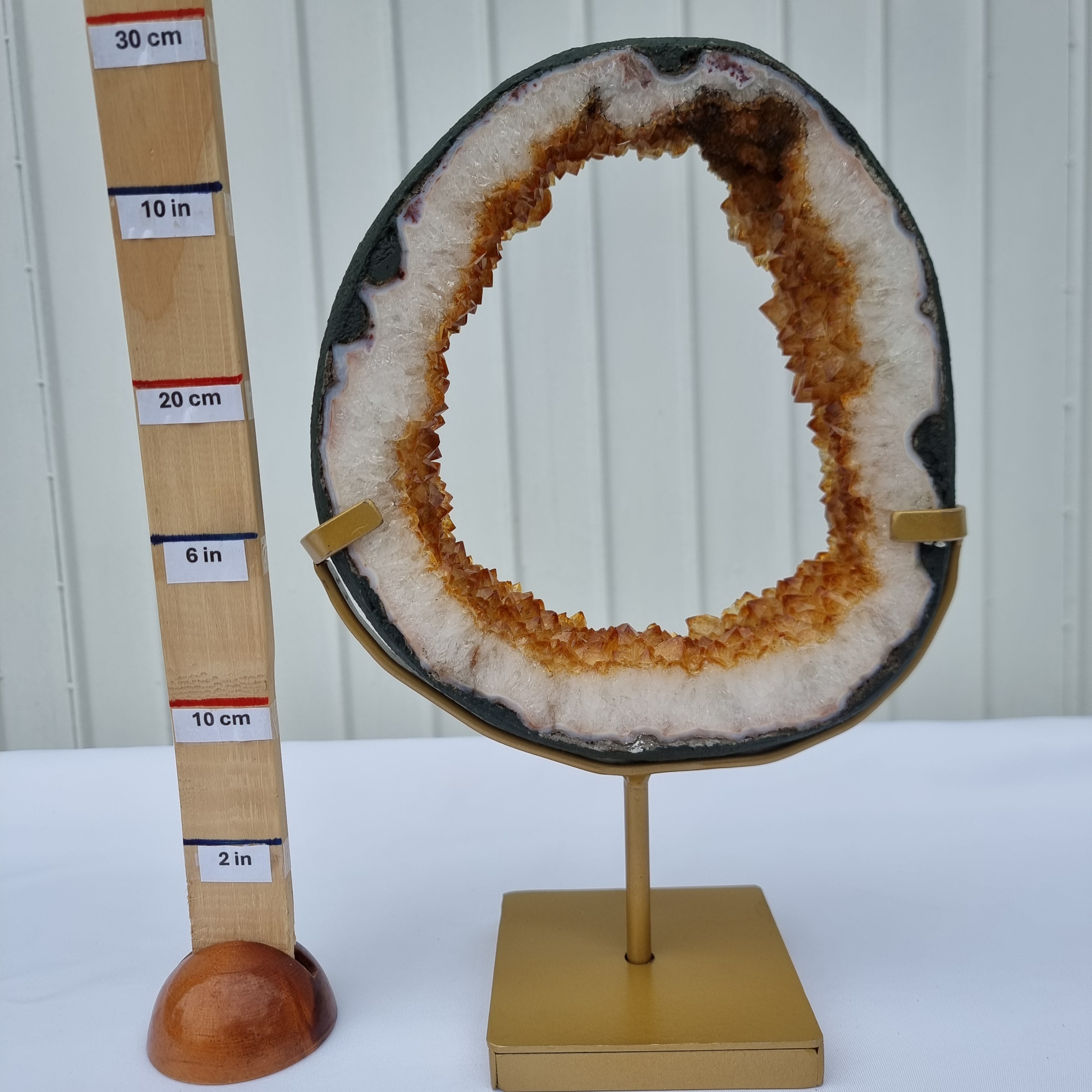 Special CITRINE Hoop | Black Iron Base | Weight 2.30 kgs, Height 31 cm | Energy, Beauty, and Sophistication | BR Crystals Handmade Piece