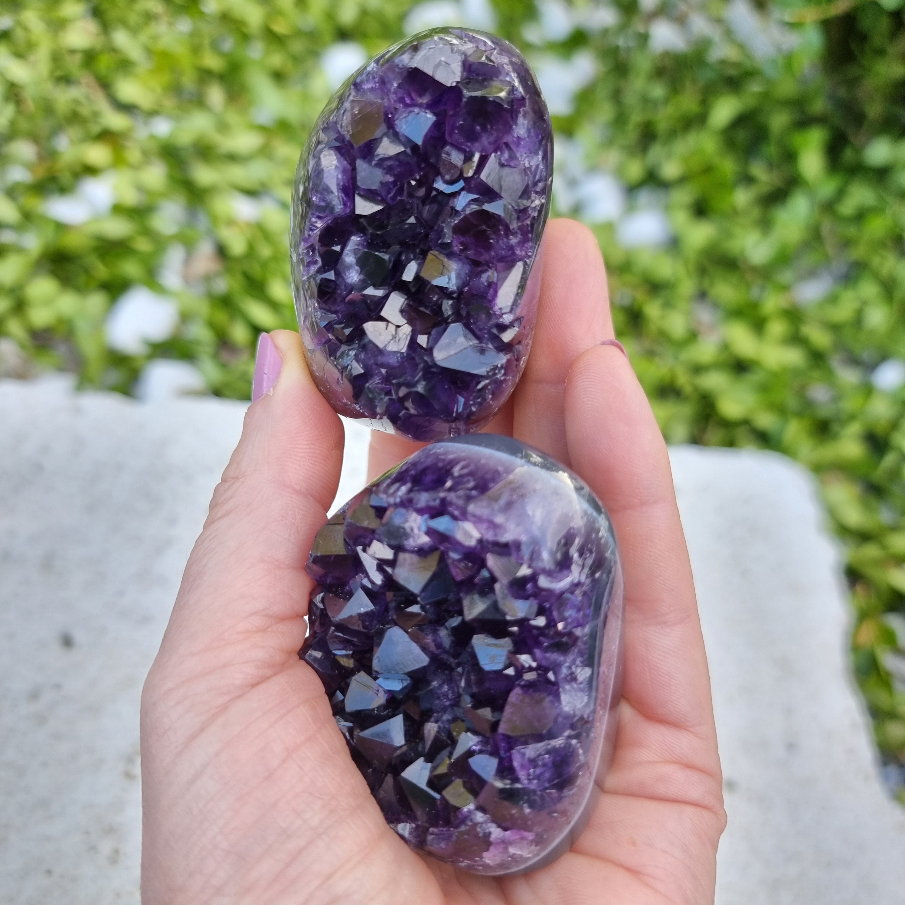 Drusas de Amatista SÚPER Morada - 2 unidades | Peso 0,30 Kgs, Altura 4 cm | Energía, Belleza y Sofisticación