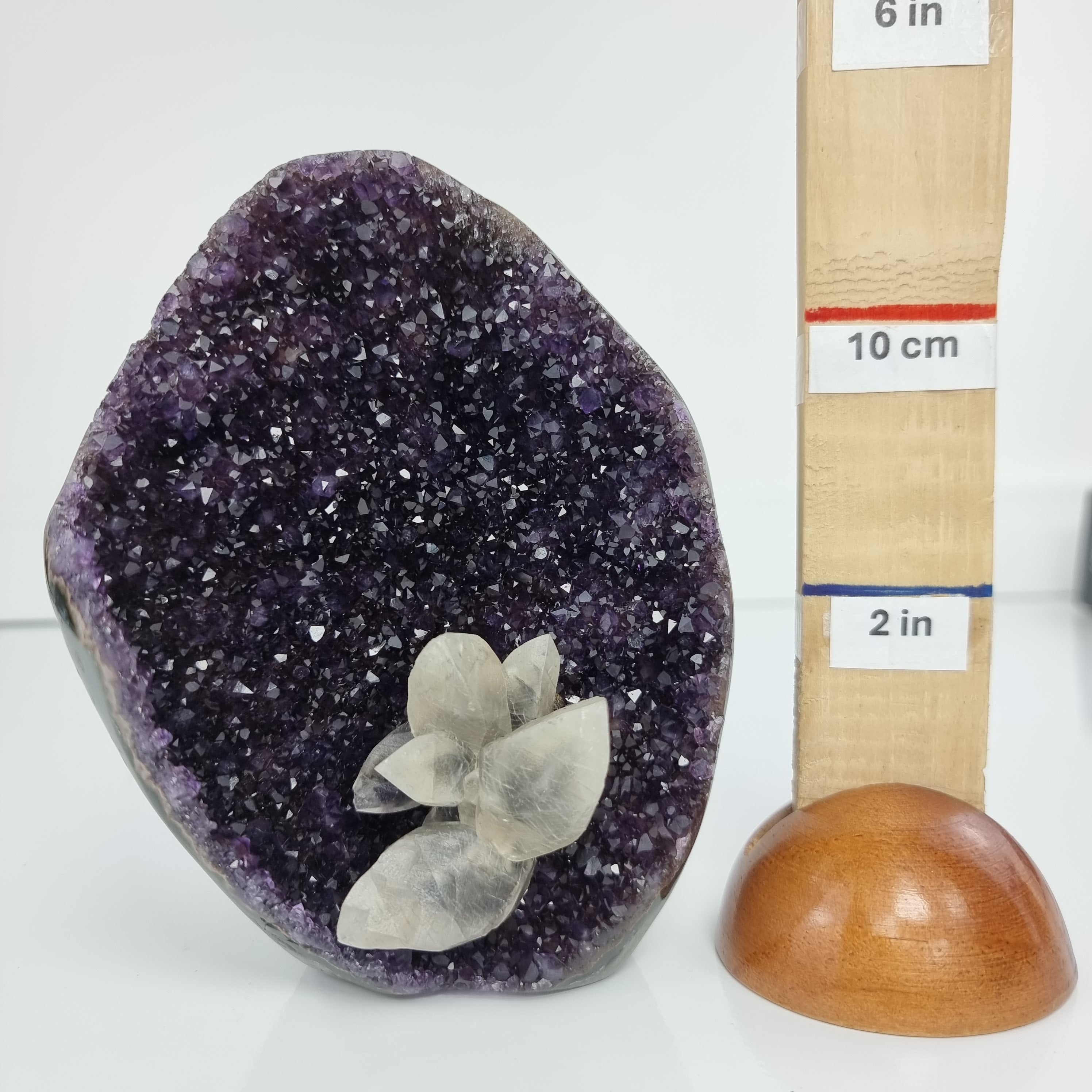 Amatista Morada Súper Especial | Peso 1,25 Kgs, Altura 16 cm | Energía, Belleza y Sofisticación
