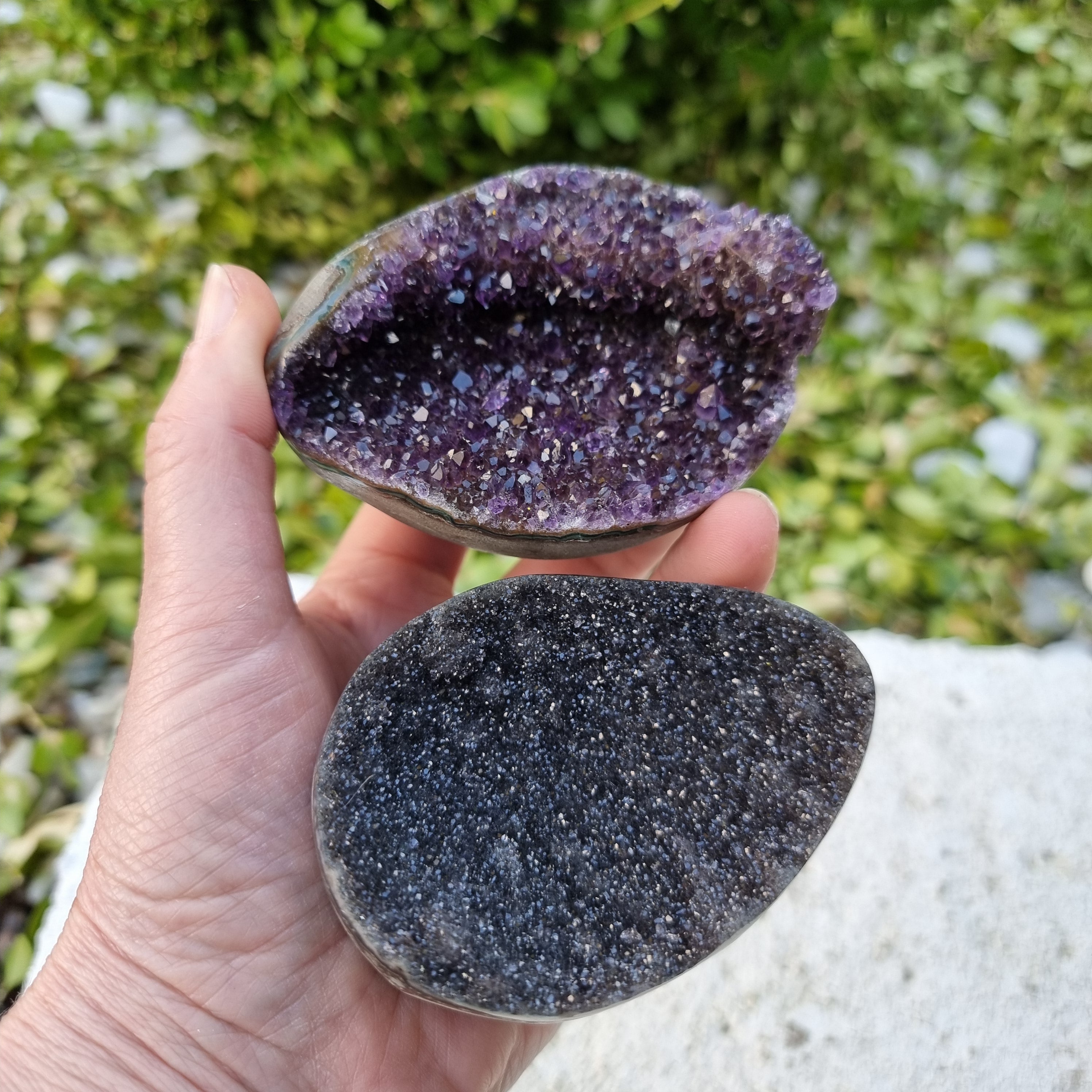 Drusa de Amatista Especial | Peso 0,38 Kgs, Altura 8 cm | Energía, Belleza y Sofisticación