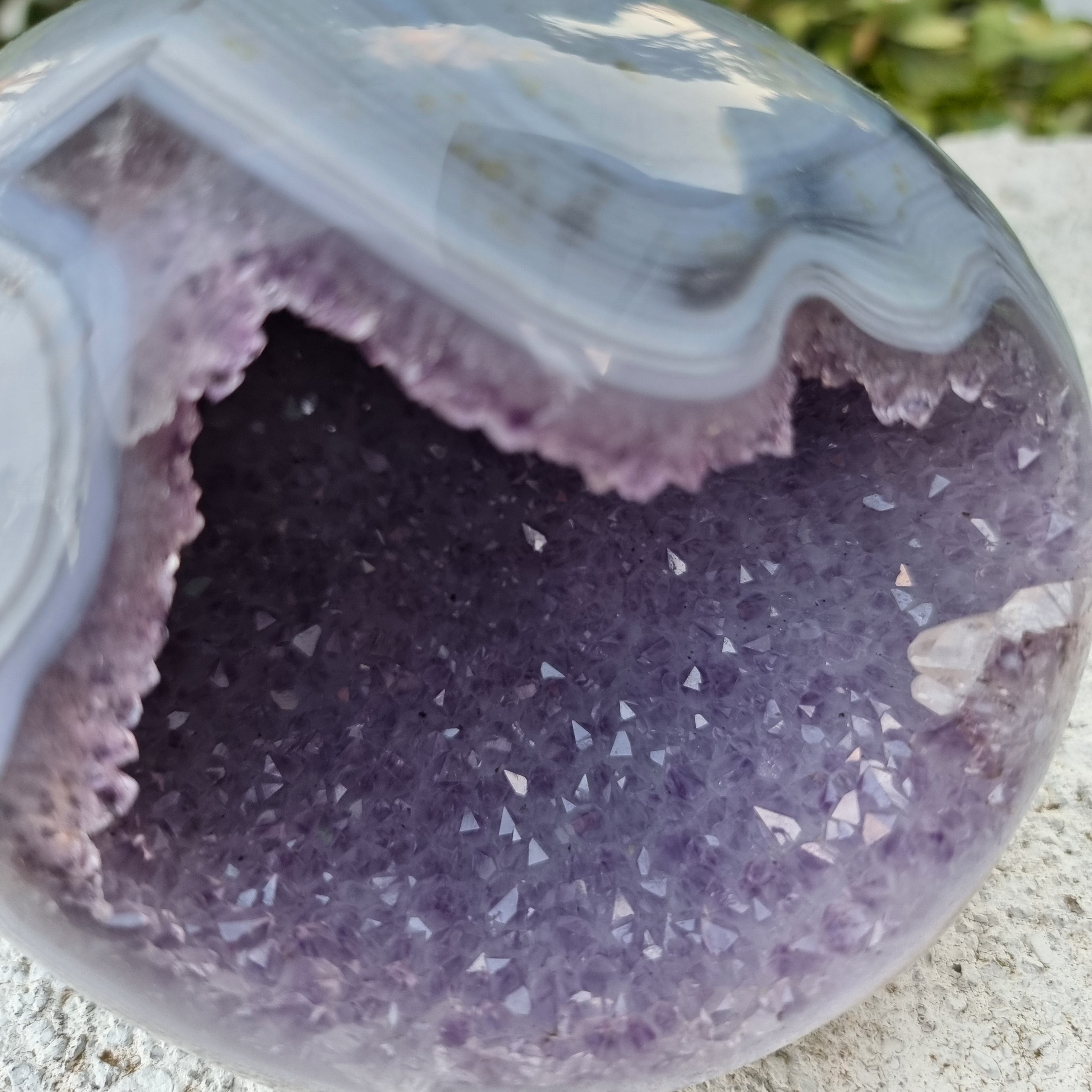 Special Amethyst Geode | Weight 1.95 Kgs, Height 9 cm | Energy, Beauty and Sophistication