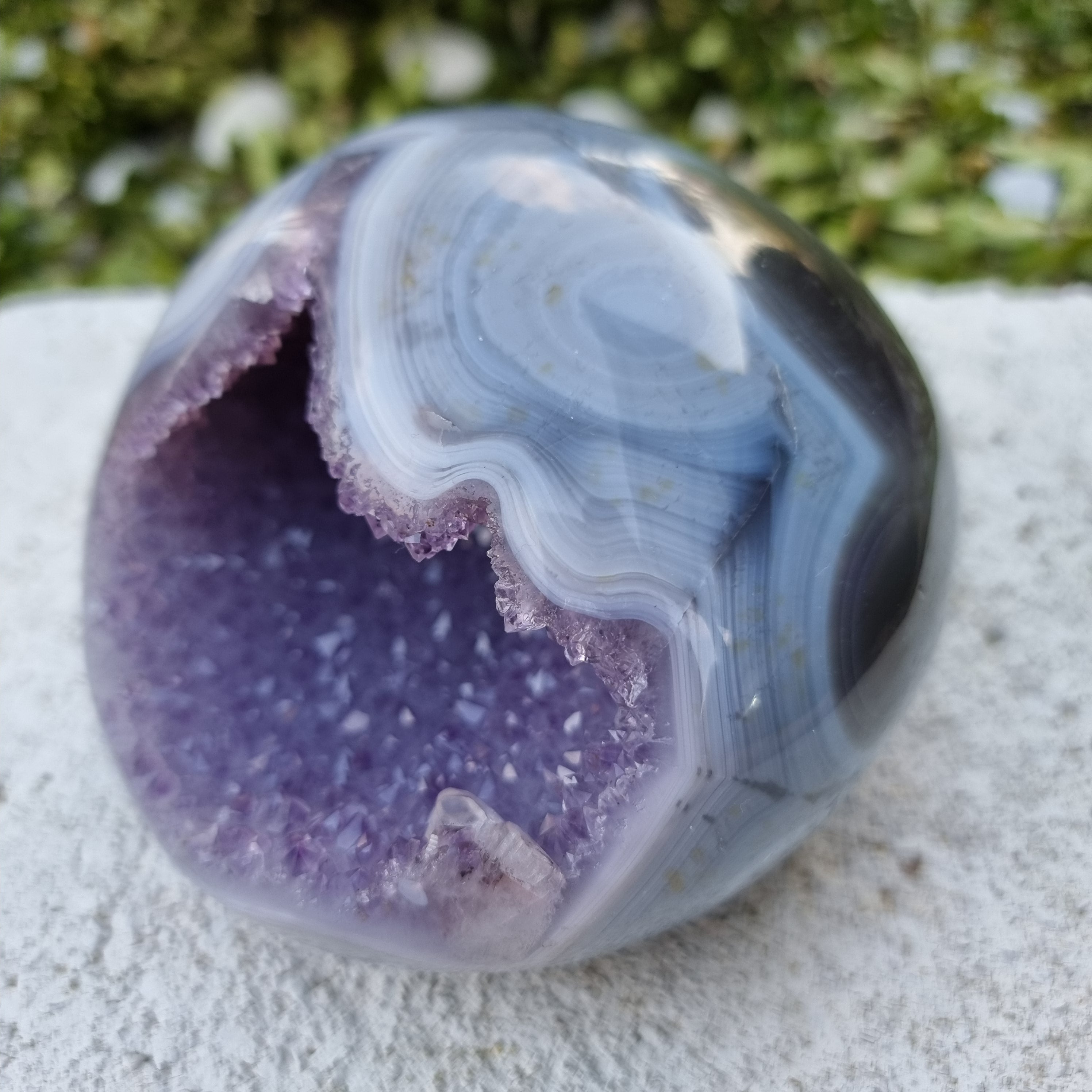 Special Amethyst Geode | Weight 1.95 Kgs, Height 9 cm | Energy, Beauty and Sophistication