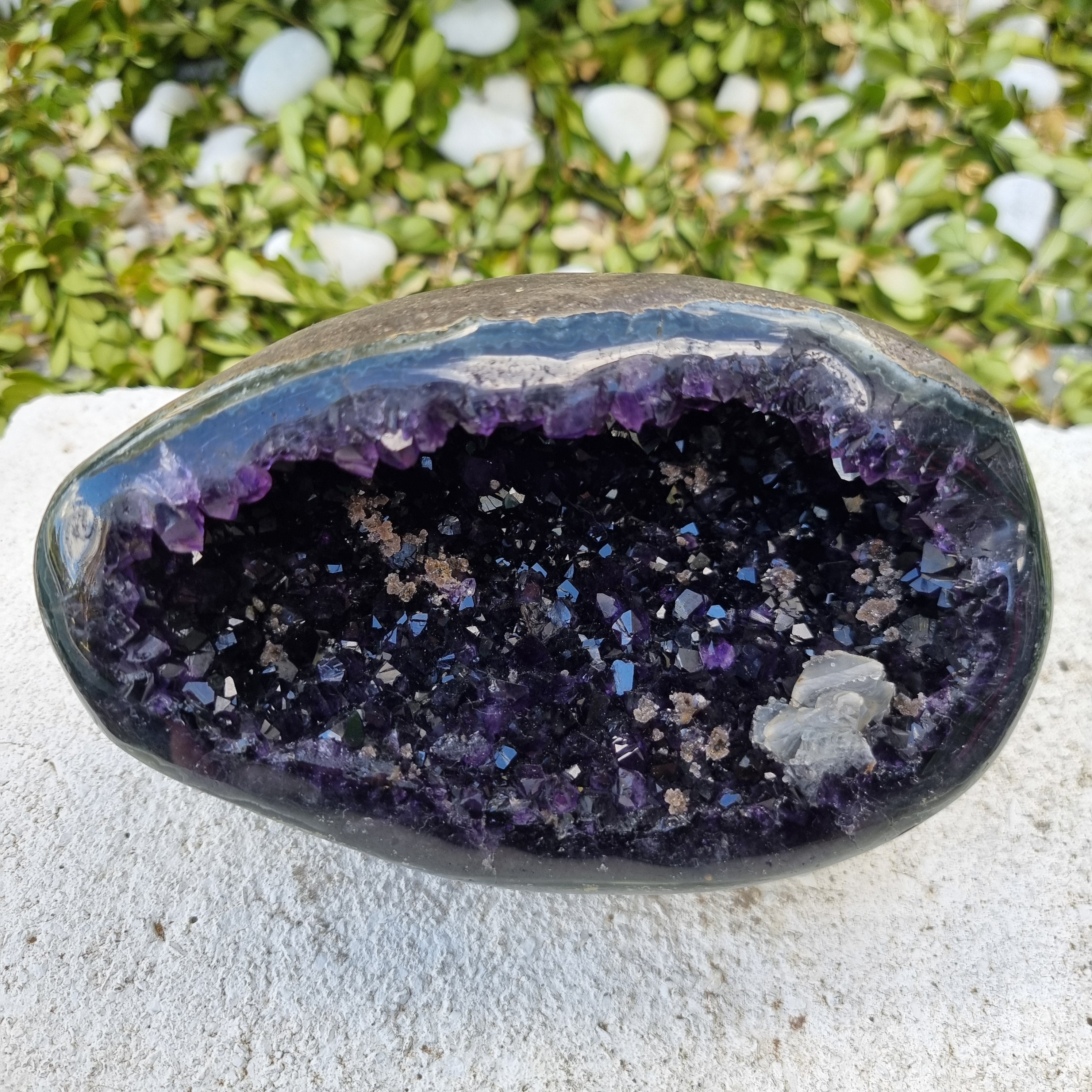 Amatista Morada Súper Especial | Peso 2,15 Kgs, Altura 11 cm | Energía, Belleza y Sofisticación