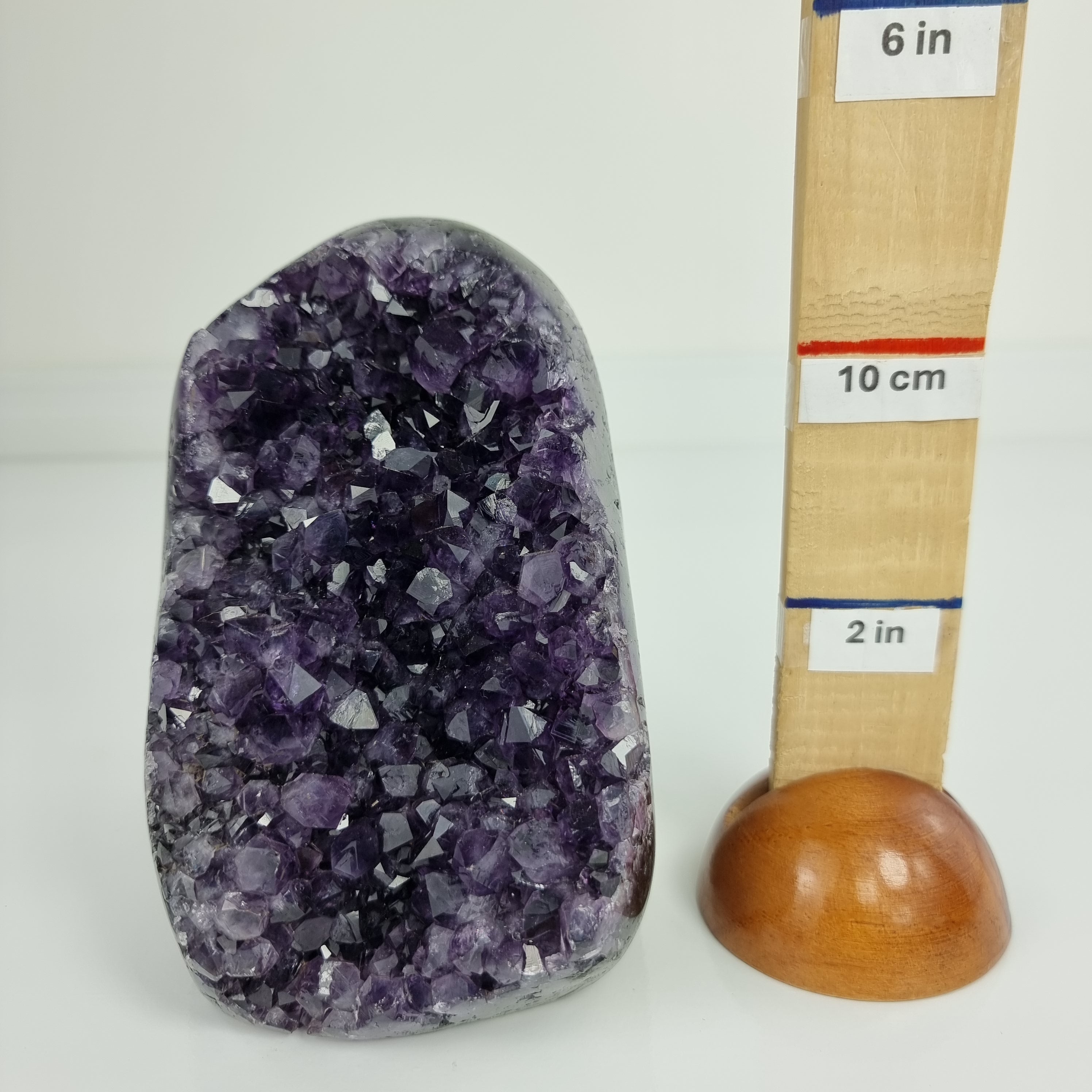 Amatista Formas Especiales | Peso 1,95 Kgs, Altura 13 cm | Energía, Belleza y Sofisticación