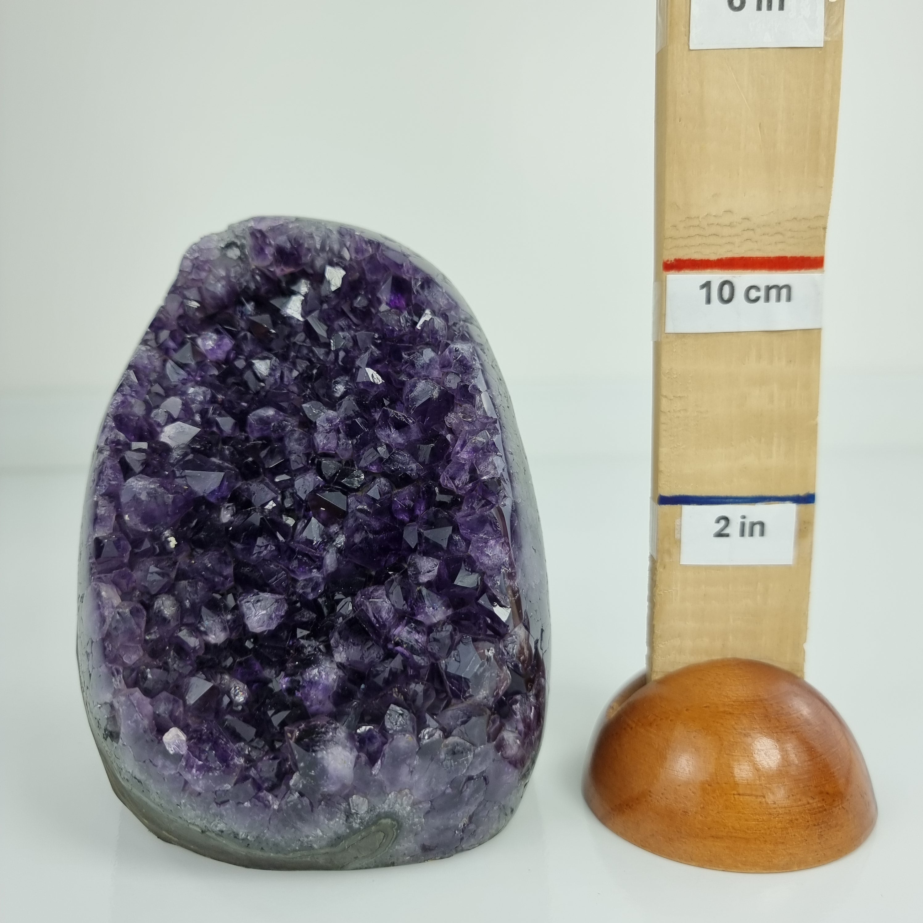 Amatista Formas Especiales | Peso 1,95 Kgs, Altura 13 cm | Energía, Belleza y Sofisticación