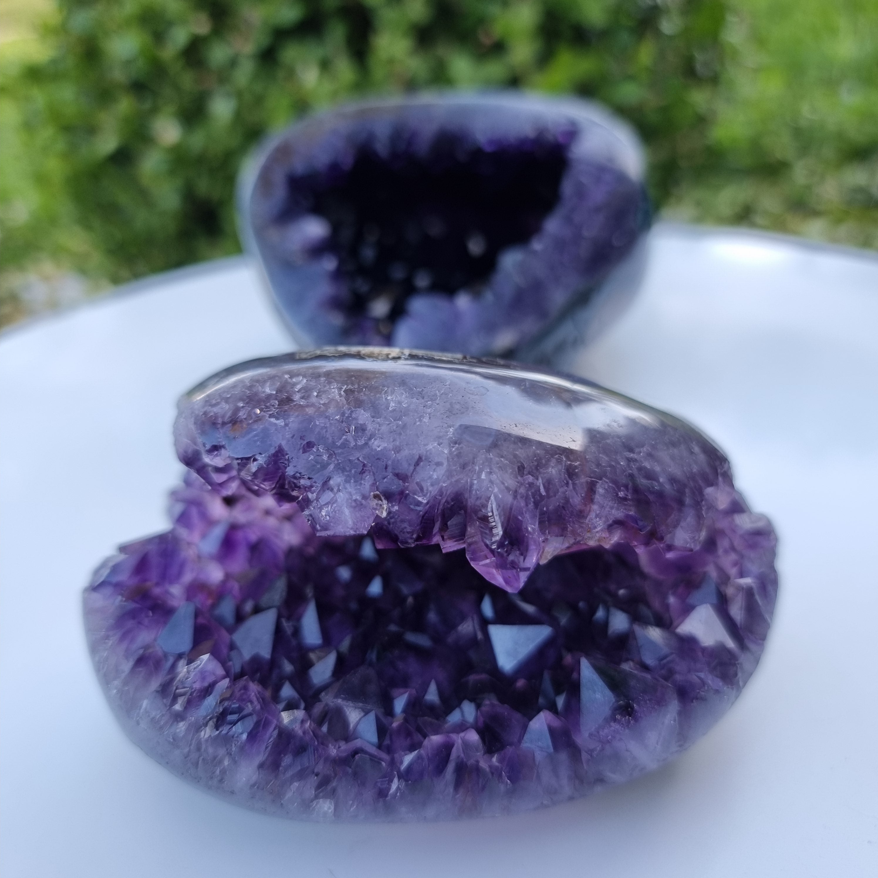Special Amethyst Geode | Weight 0.95 Kgs, Width 11 cm | Energy, Beauty, and Sophistication