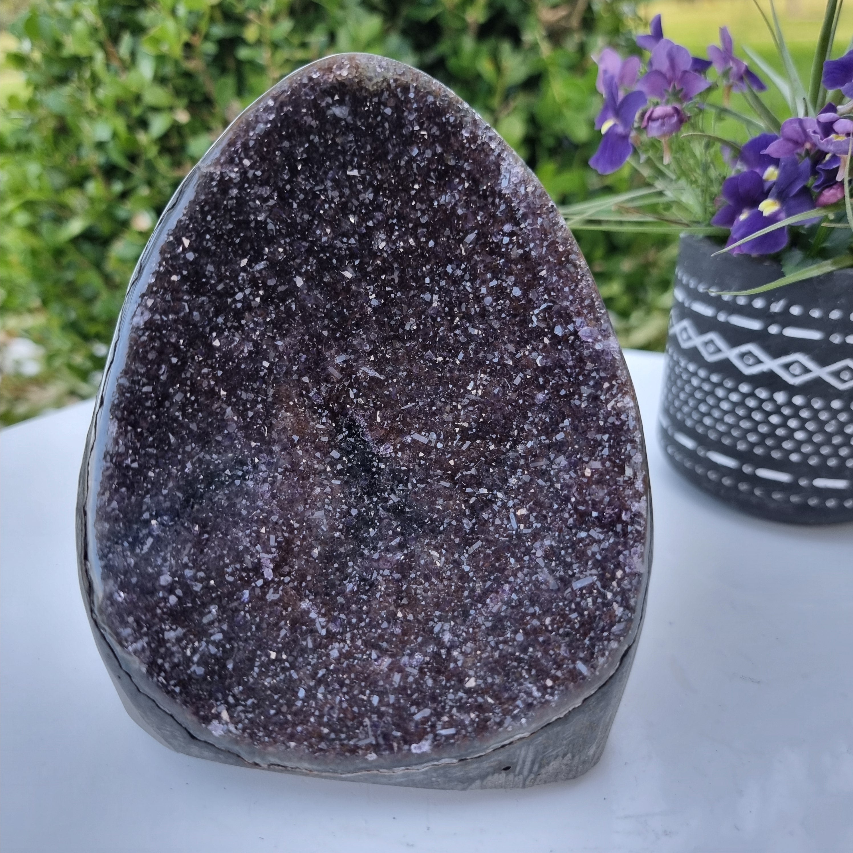 Drusa de Amatista Especial | Peso 1,10 Kgs, Altura 11 cm | Energía, Belleza y Sofisticación