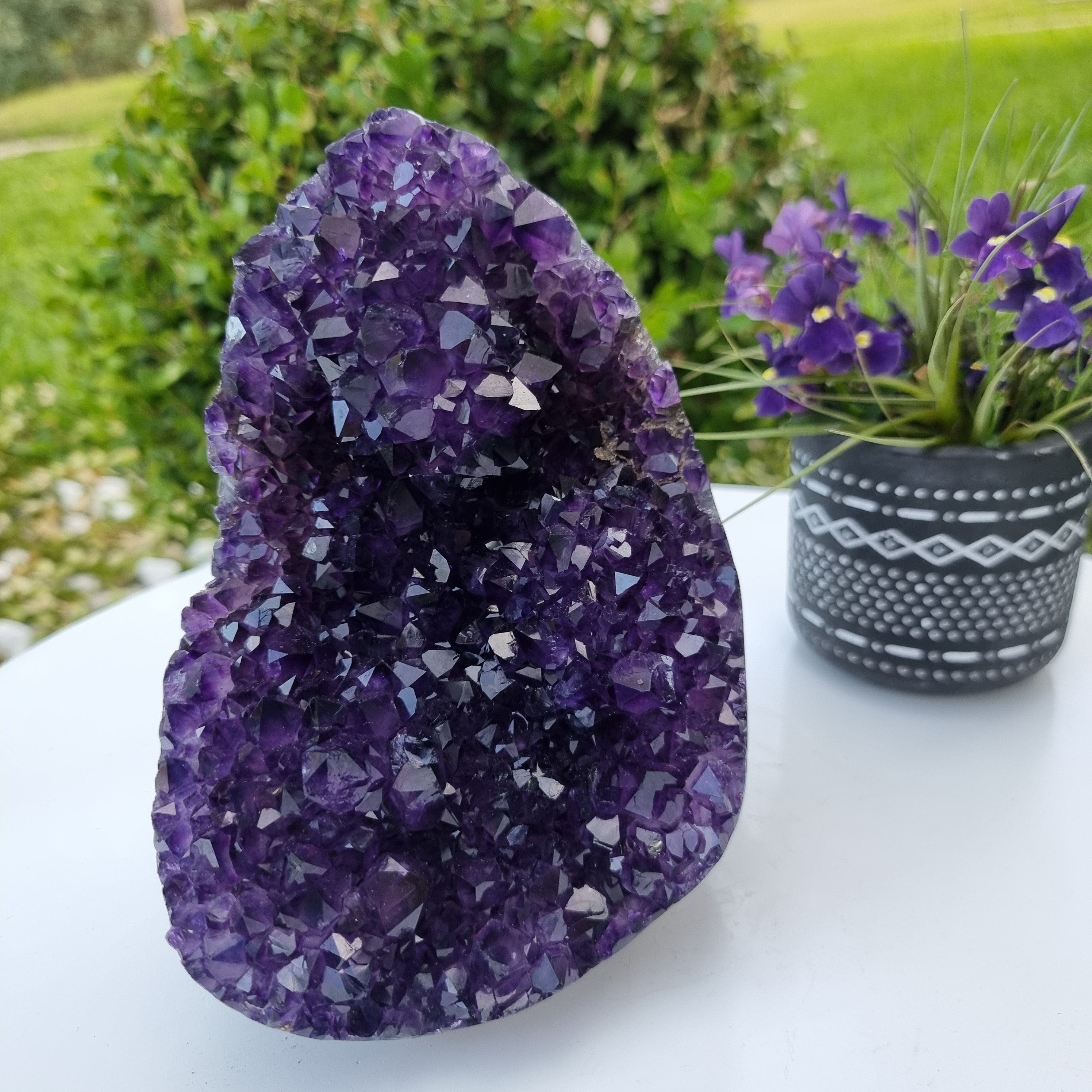 Super Special Purple Amethyst | Weight 2.05 Kgs, Height 17 cm | Energy, Beauty and Sophistication
