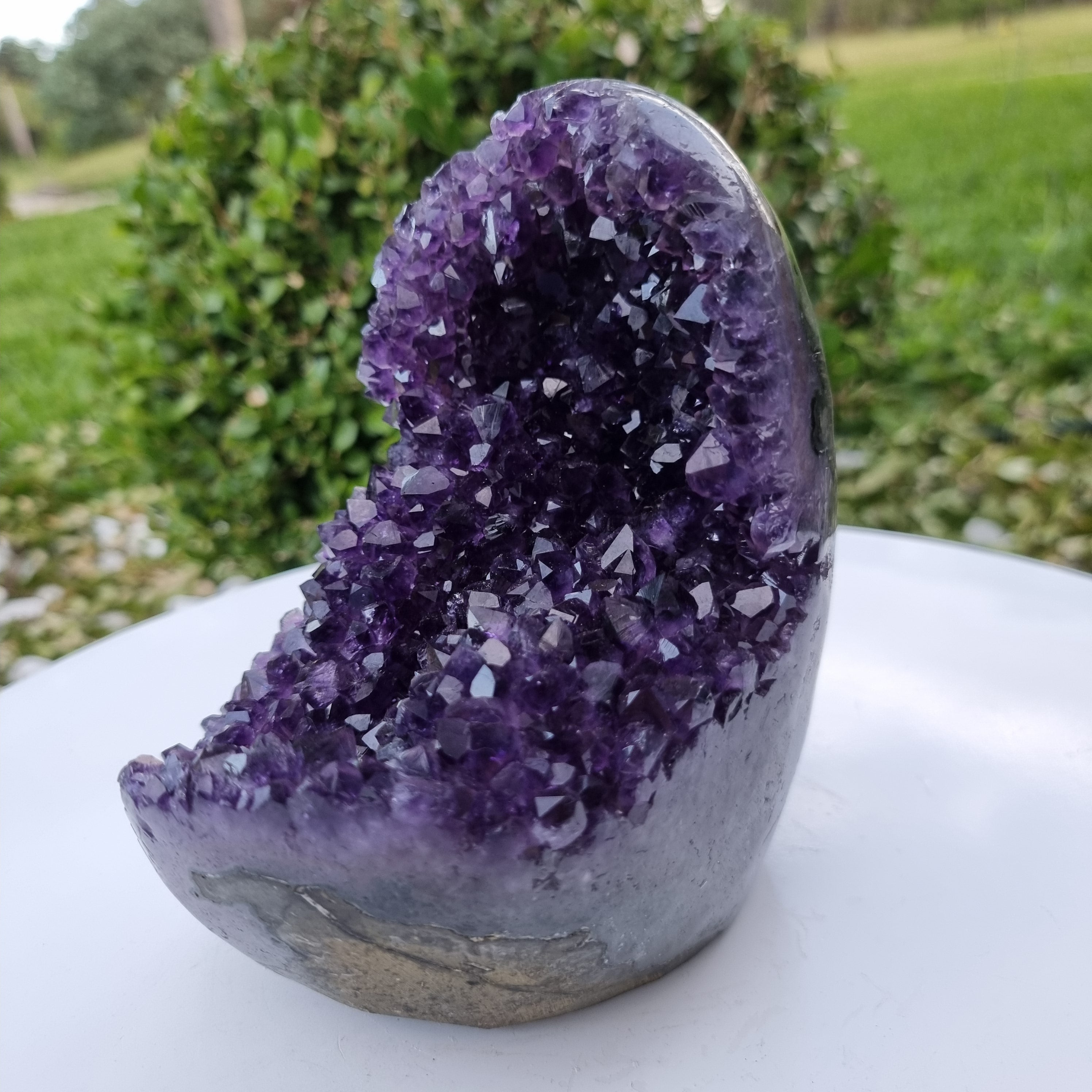 Super Special Purple Amethyst | Weight 2.05 Kgs, Height 17 cm | Energy, Beauty and Sophistication