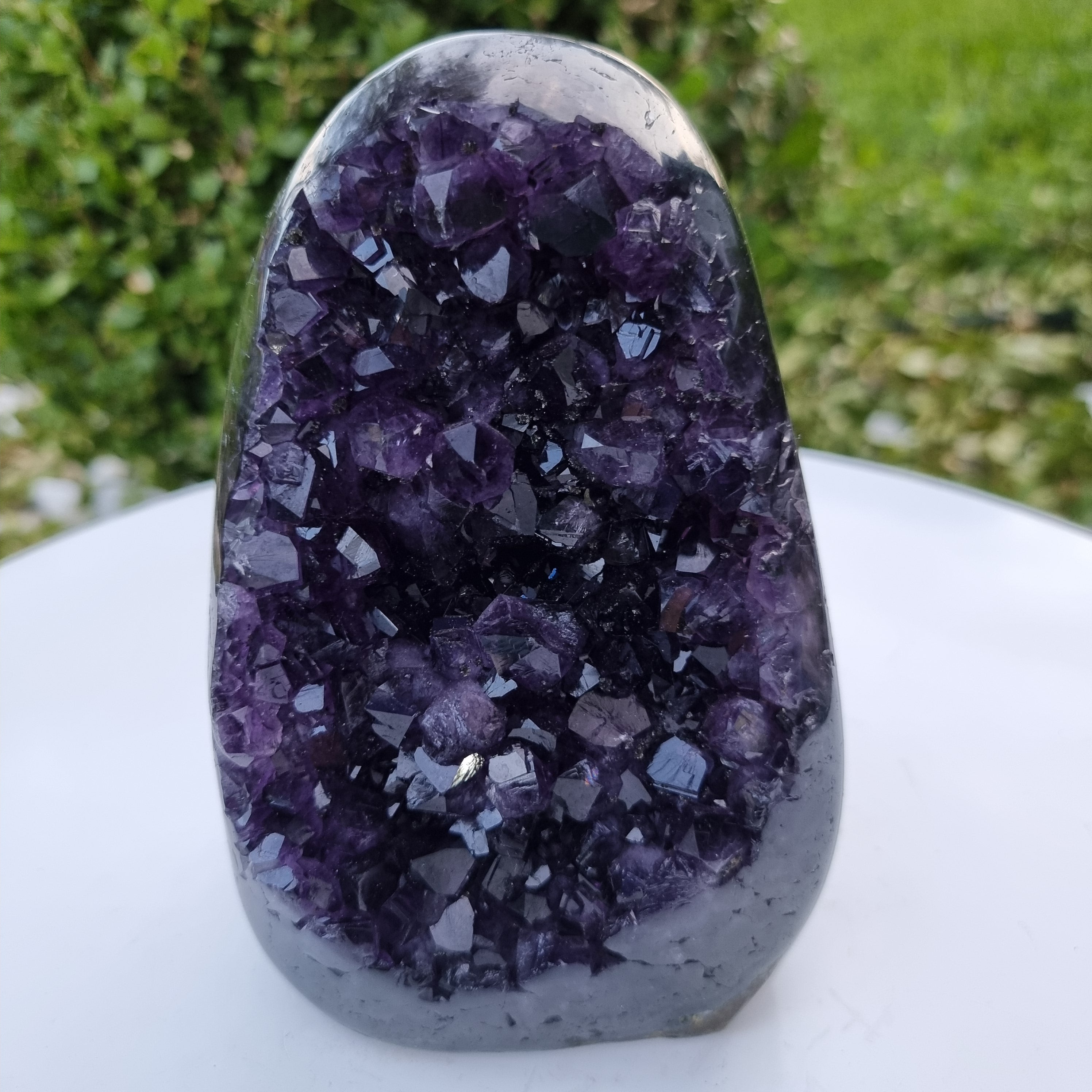 Amatista Morada Súper Especial | Peso 1,85 Kgs, Altura 15 cm | Energía, Belleza y Sofisticación
