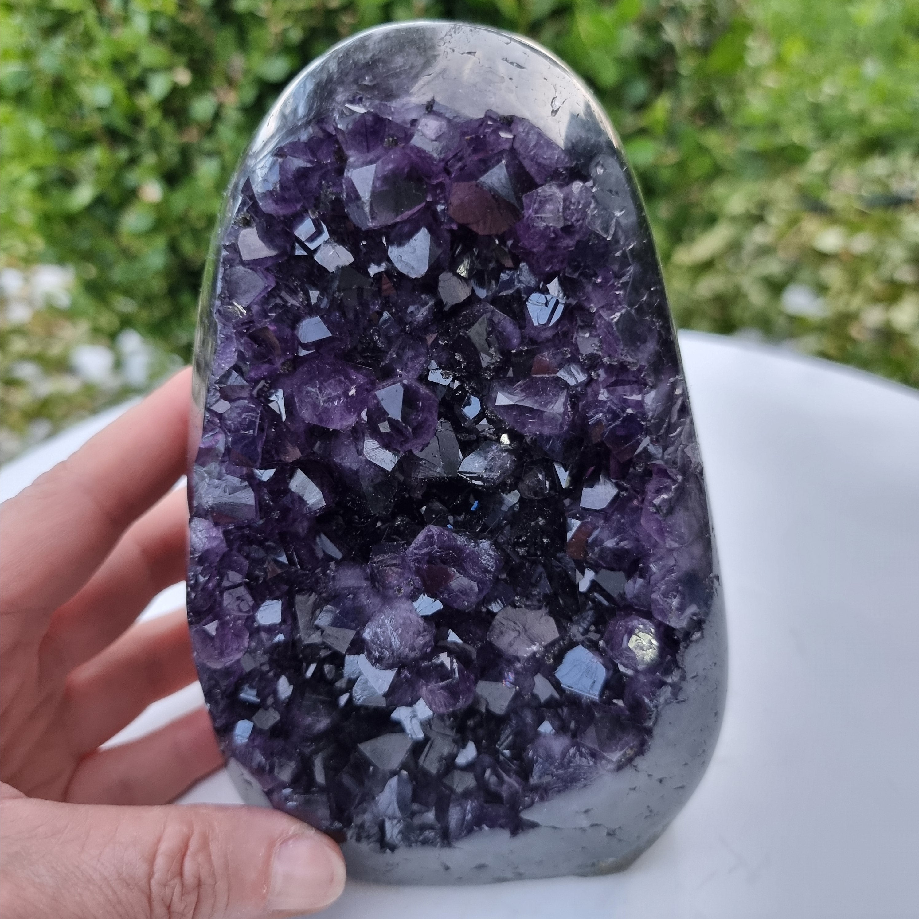 Amatista Morada Súper Especial | Peso 1,85 Kgs, Altura 15 cm | Energía, Belleza y Sofisticación