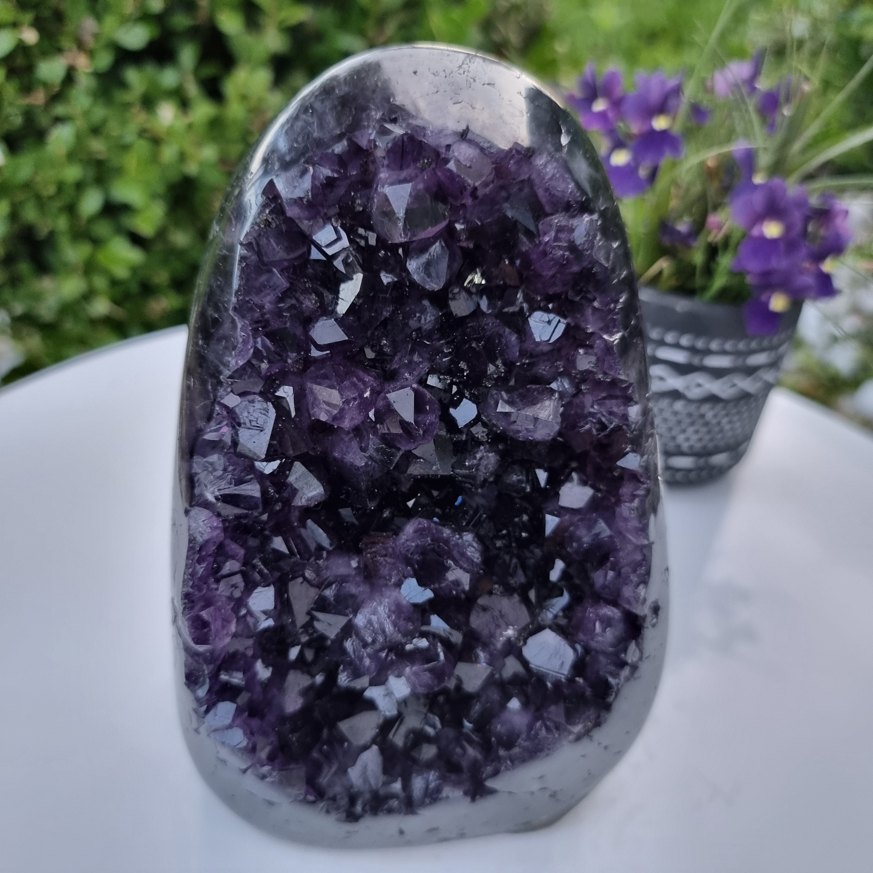 Amatista Morada Súper Especial | Peso 1,85 Kgs, Altura 15 cm | Energía, Belleza y Sofisticación