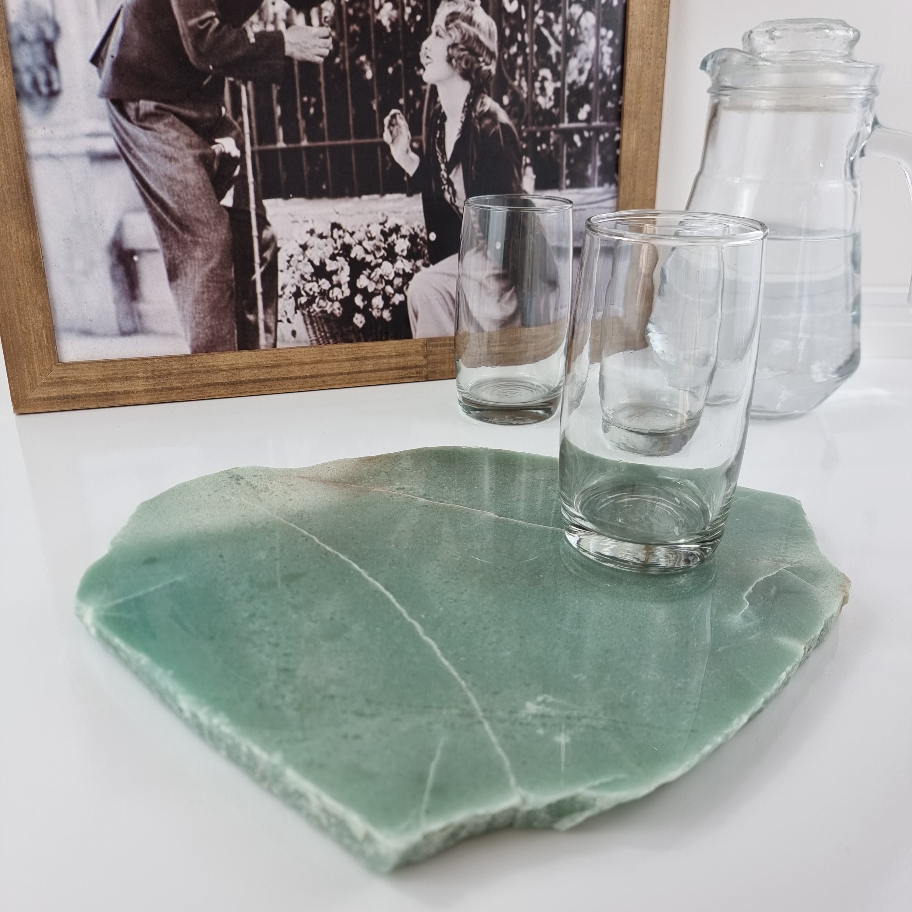 Quartz Trays with NATURAL EDGES size 30 to 35 cm and weighing 3 kg