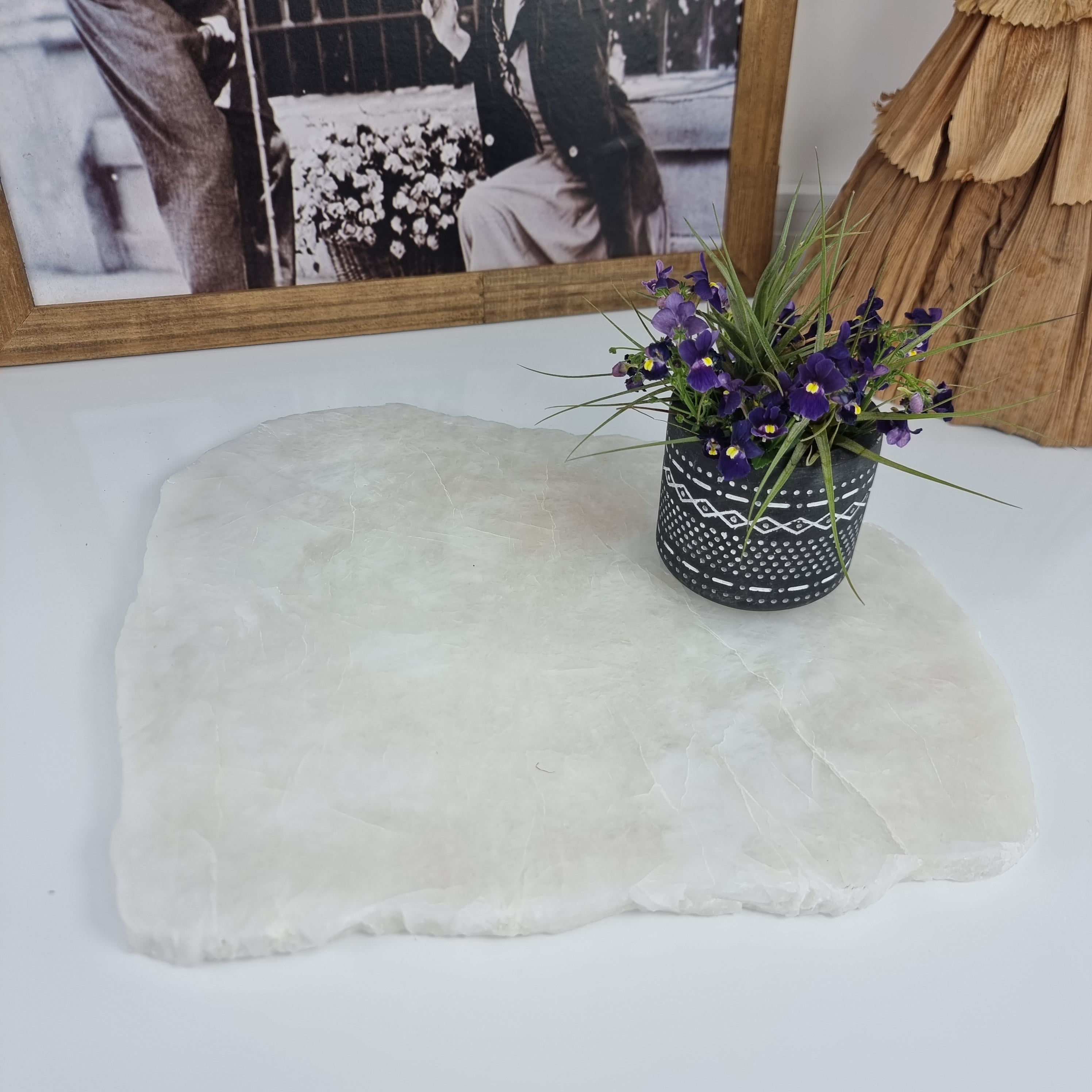 Bandejas de Cuarzo con BORDES NATURALES tamaño 30 a 35 cm y peso 3 kg