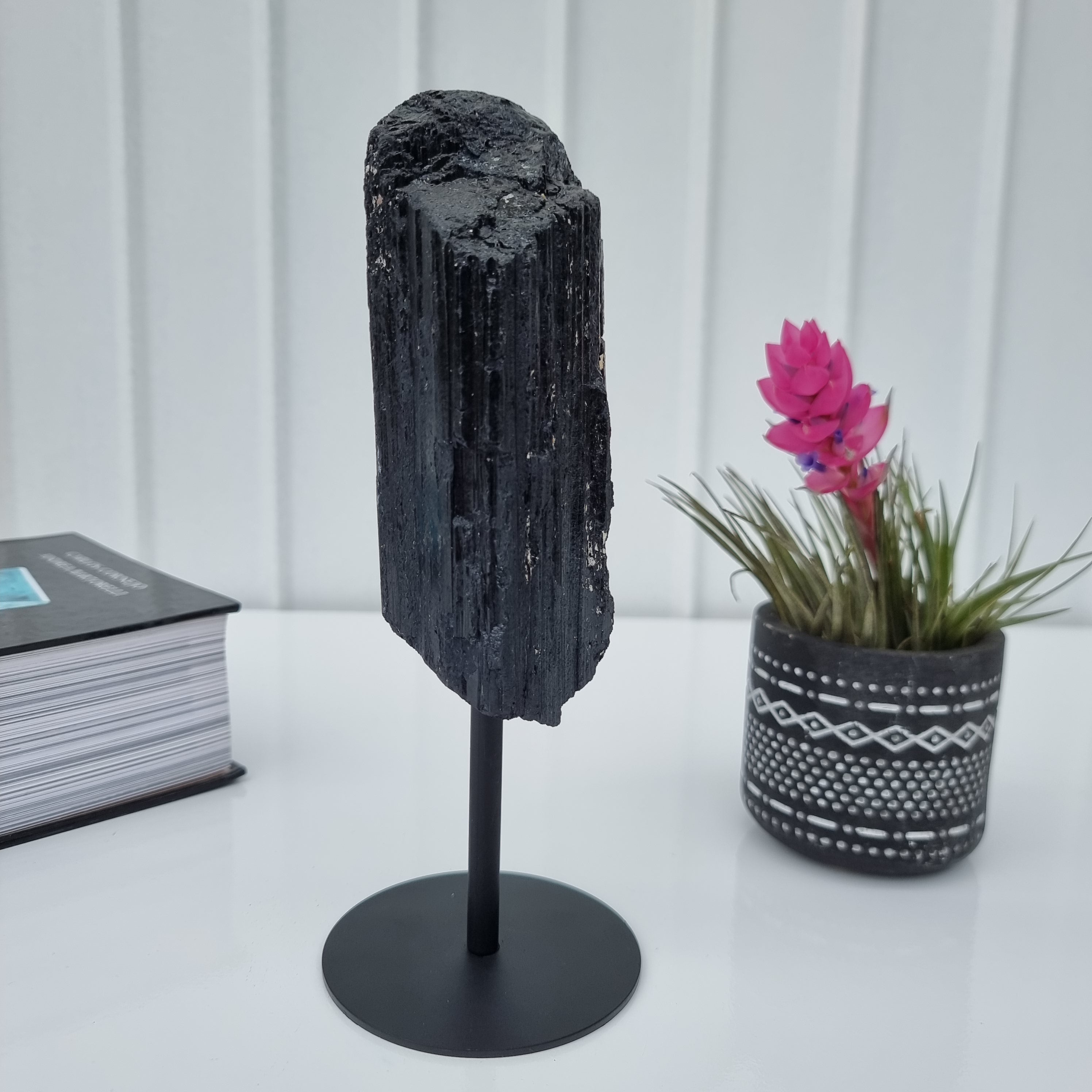 Super Special Natural Black Tourmaline | Weight 1.00 Kg, Height 20 cm | Energy, Beauty, and Sophistication