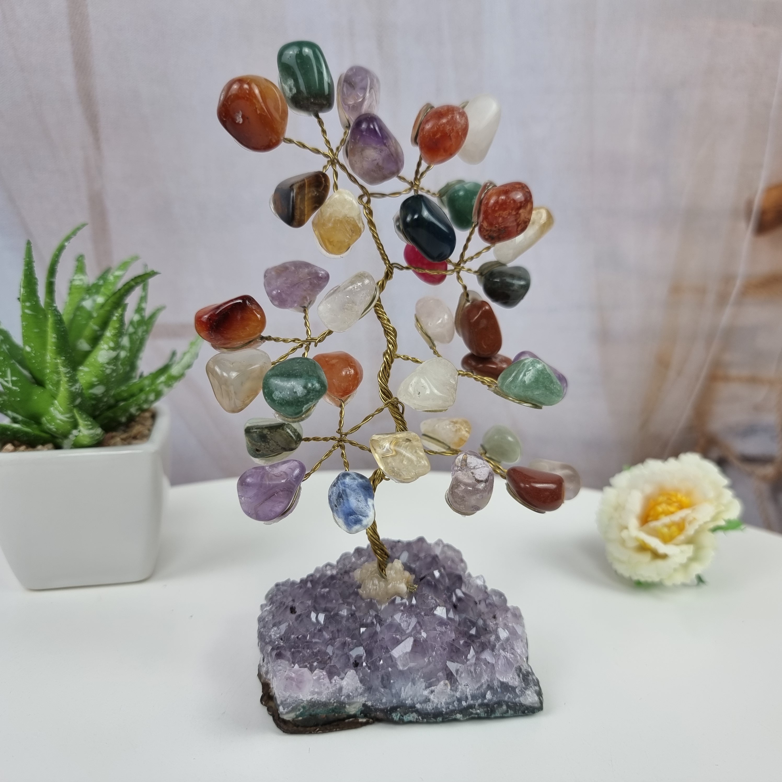 Árbol 7 Chakras piedras preciosas 7 ramas 42 Piedras Base Amatista Qualy A - 200 g